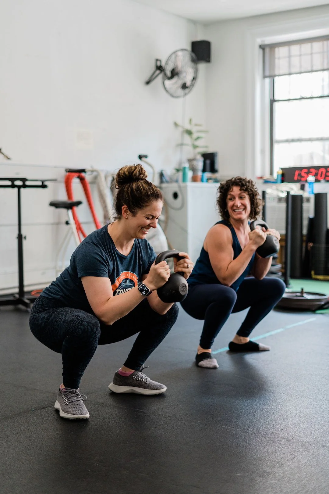 Sporty 40s Women's Group Fitness Evanston