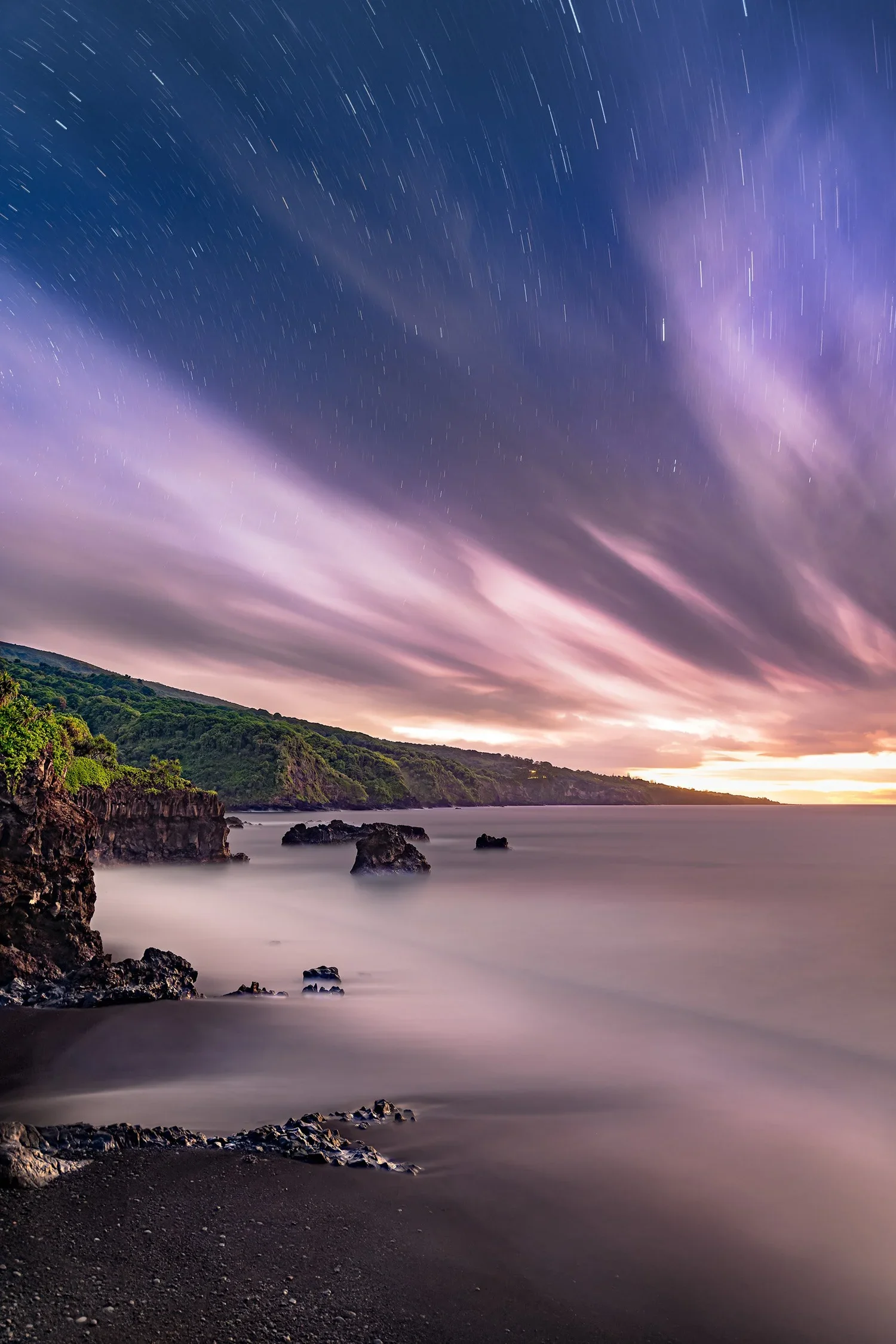 Between+Dreams+-+Hawaii+Night+Sky+Photography+by+Cody+Roberts.webp