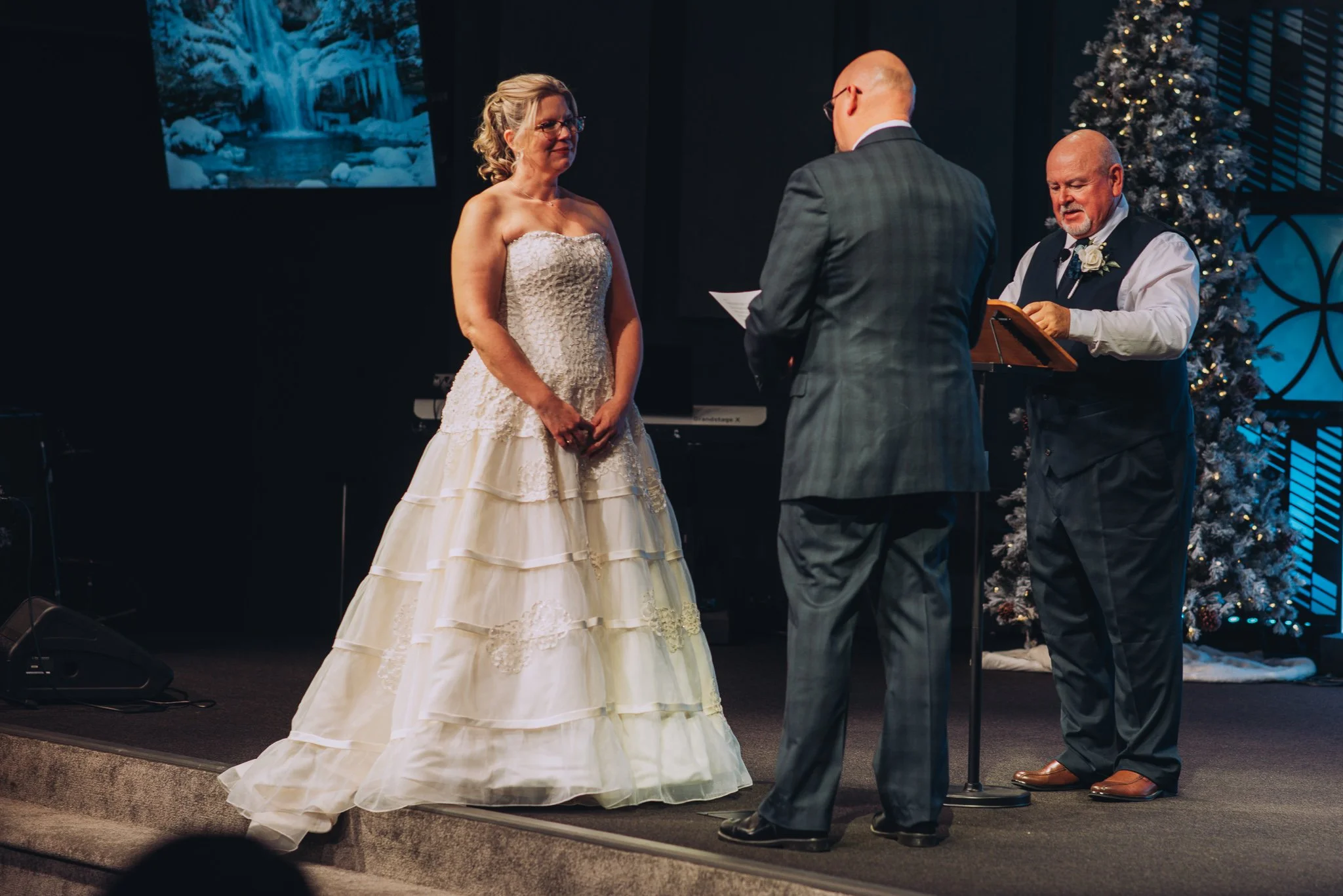 SteveRobinWeddingDIGITAL-47.jpg
