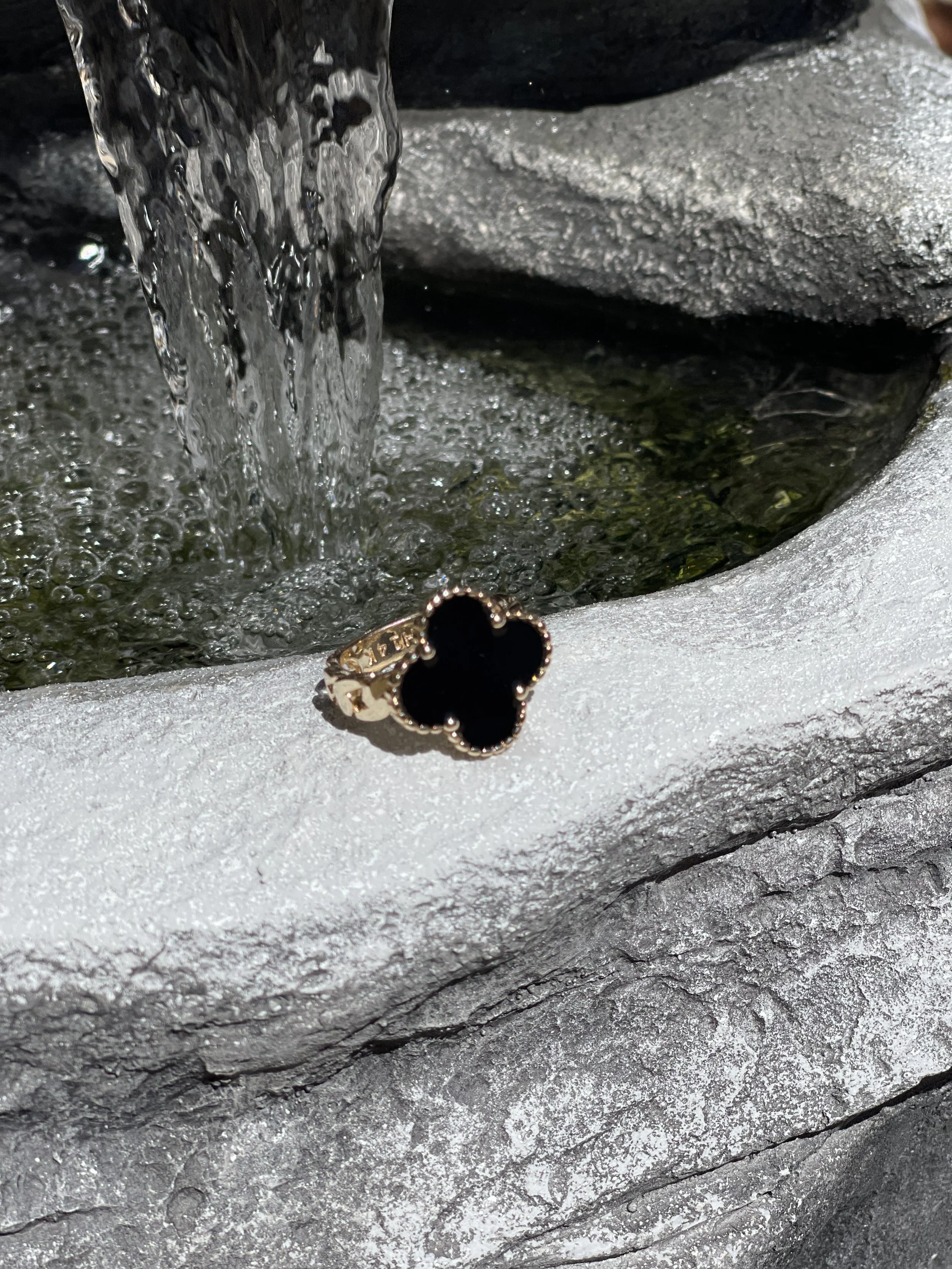 Black and Gold Monaco Clover Ring