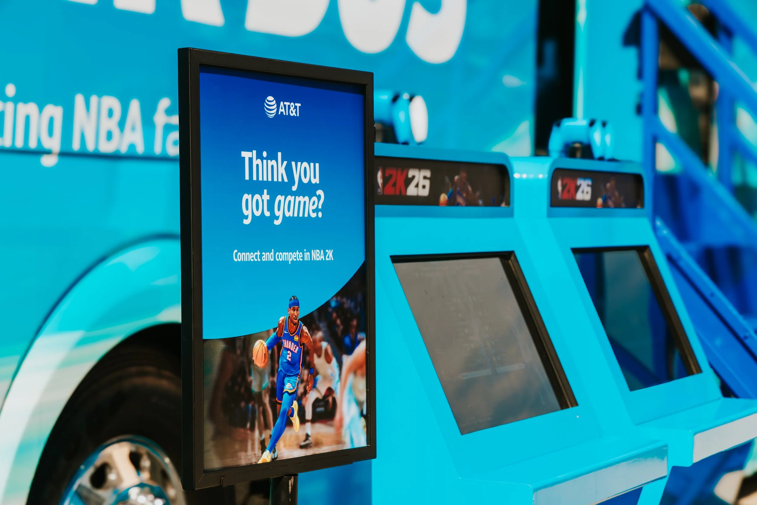 DunkBus-Chicago-BGC-2.jpg