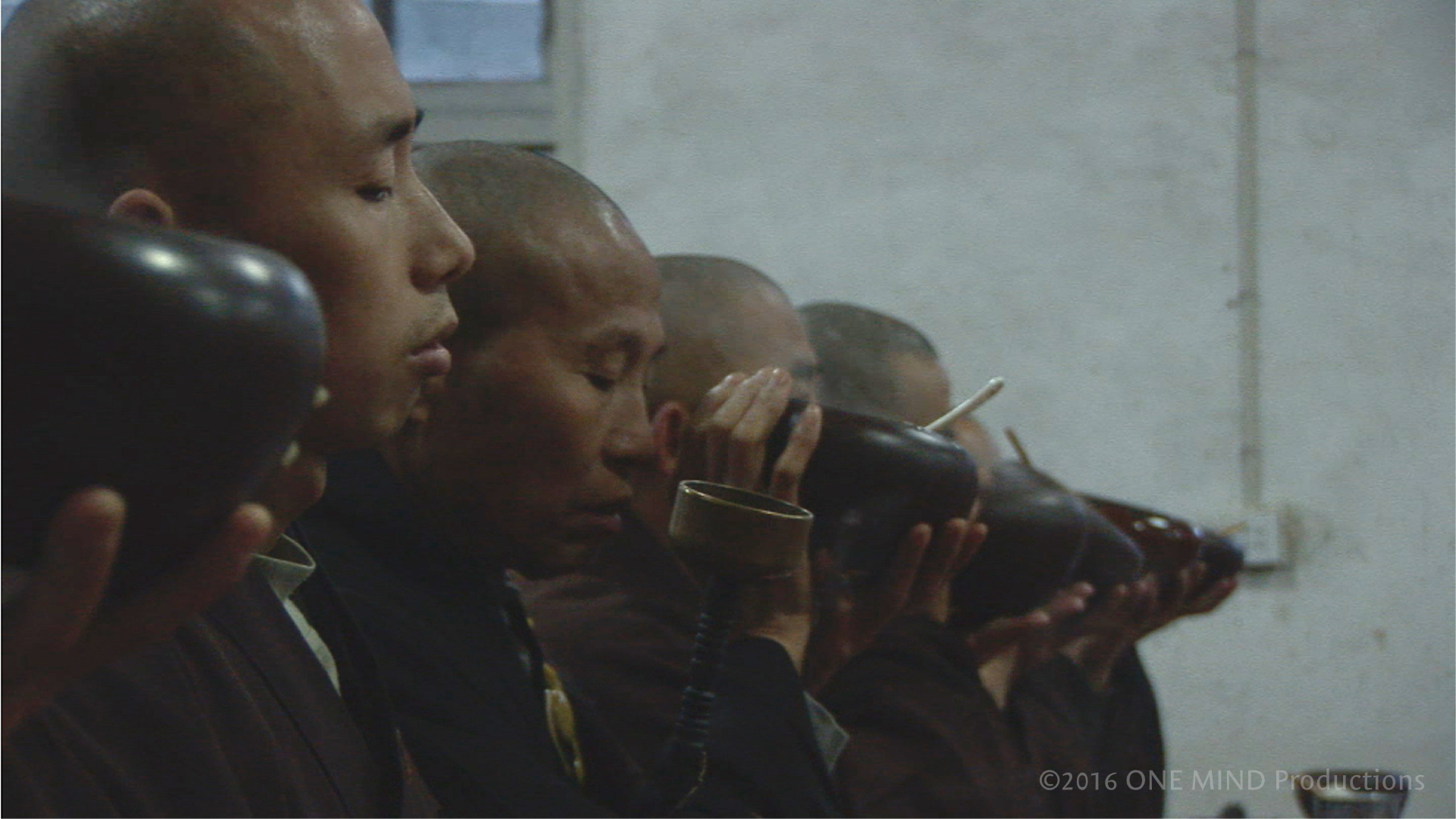 OM_stills_meal-prayer_wm.png