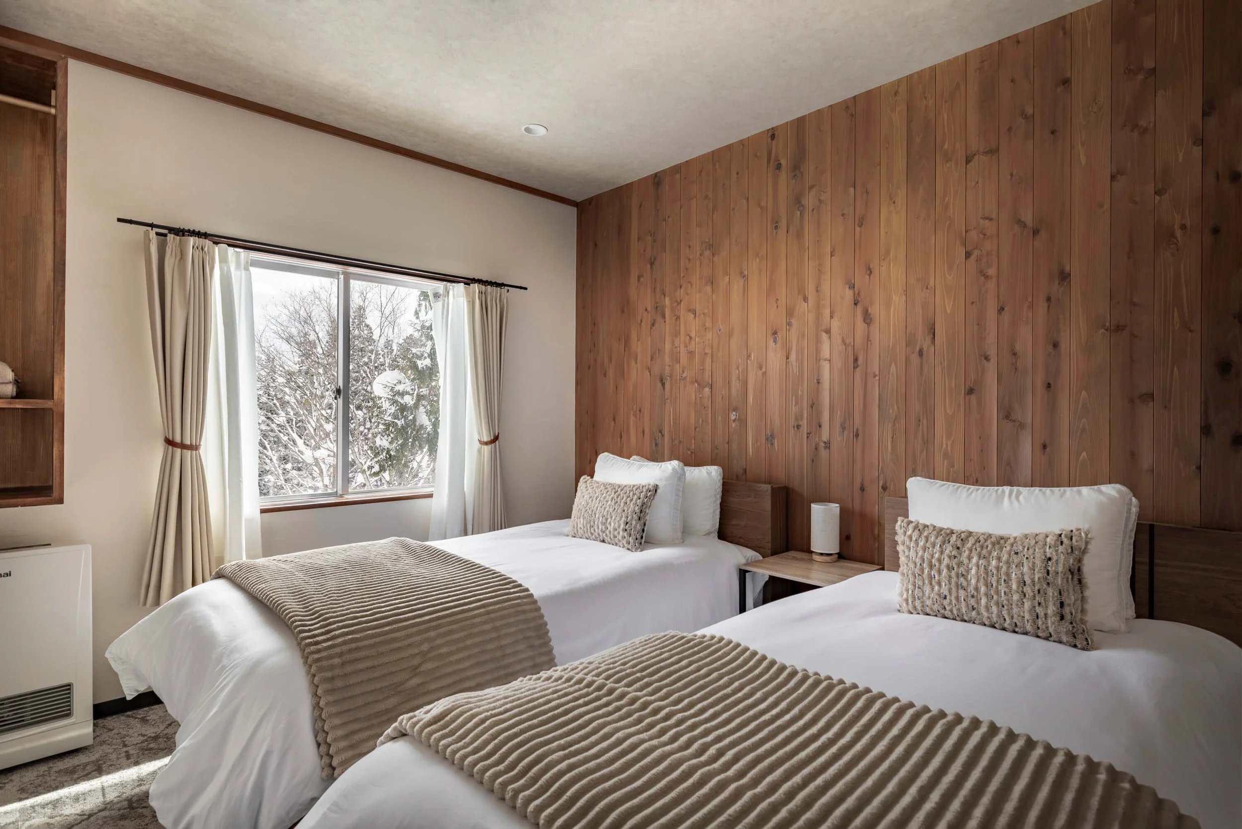 Twin room at The Residence Myoko with central heating and mountain views