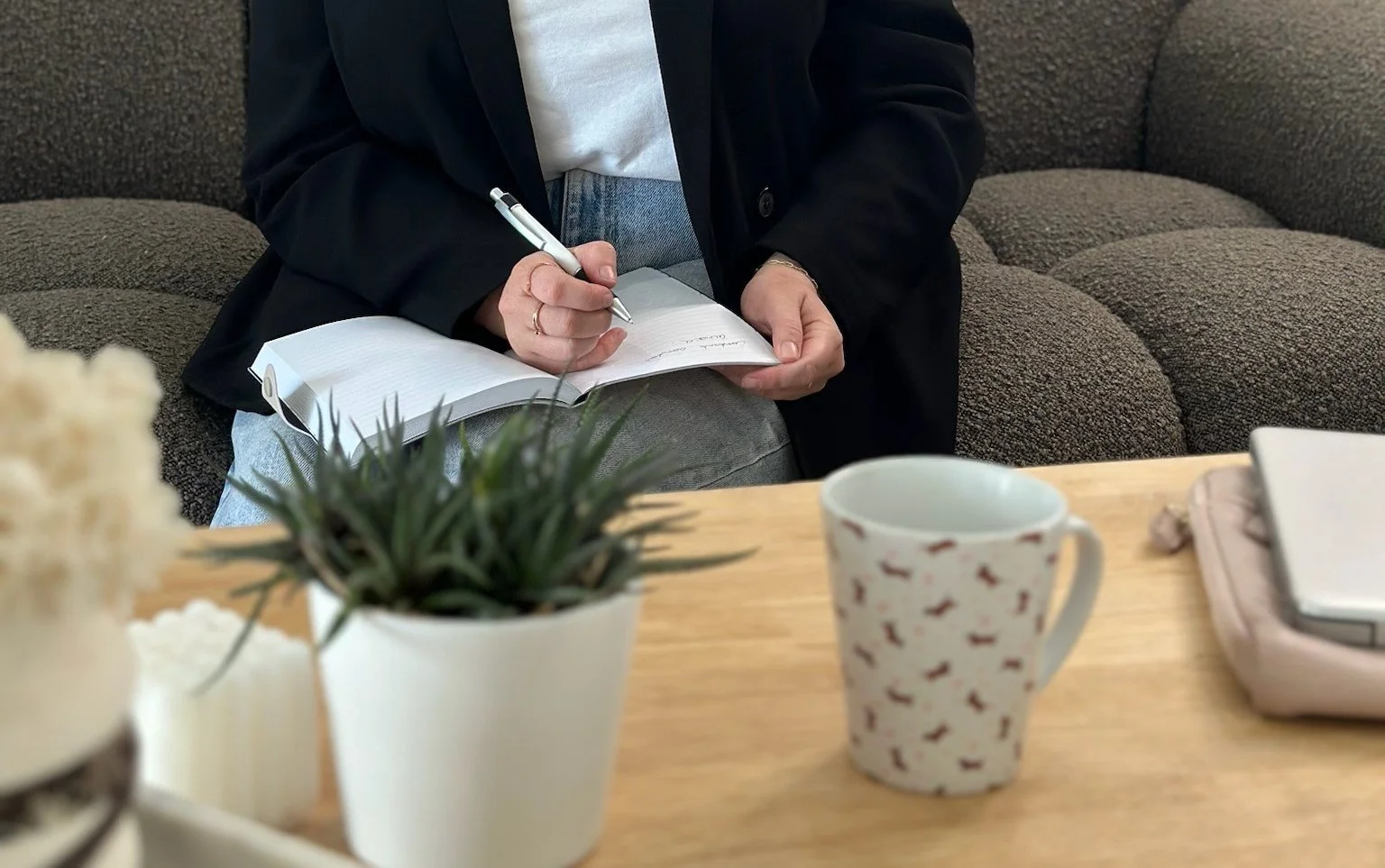 I'm a copywriter. So why is writing about myself so hard?