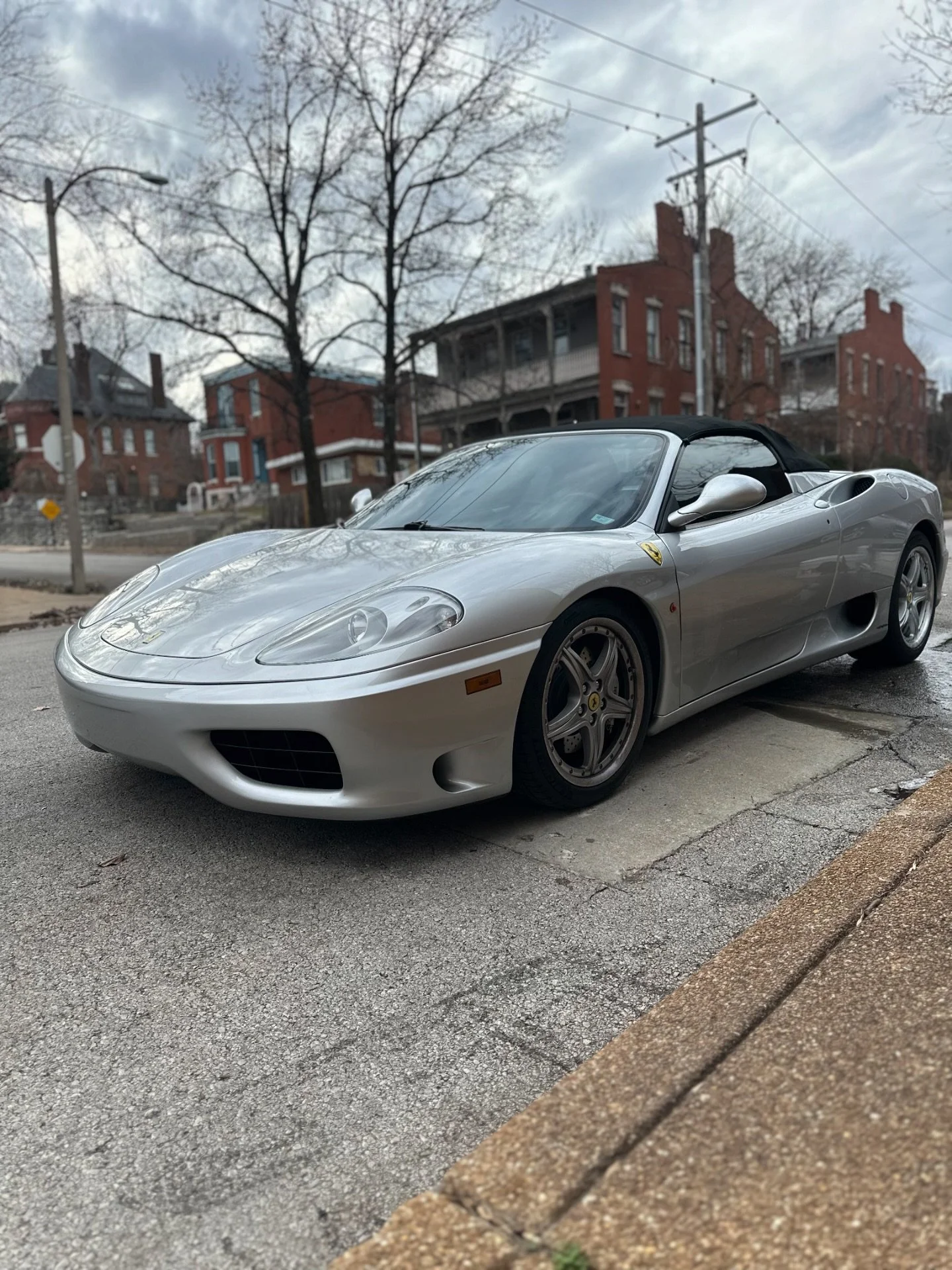 This winter has treated us well🧊
We operate year round contact us today for your mobile maintenance detailing and paint correction needs