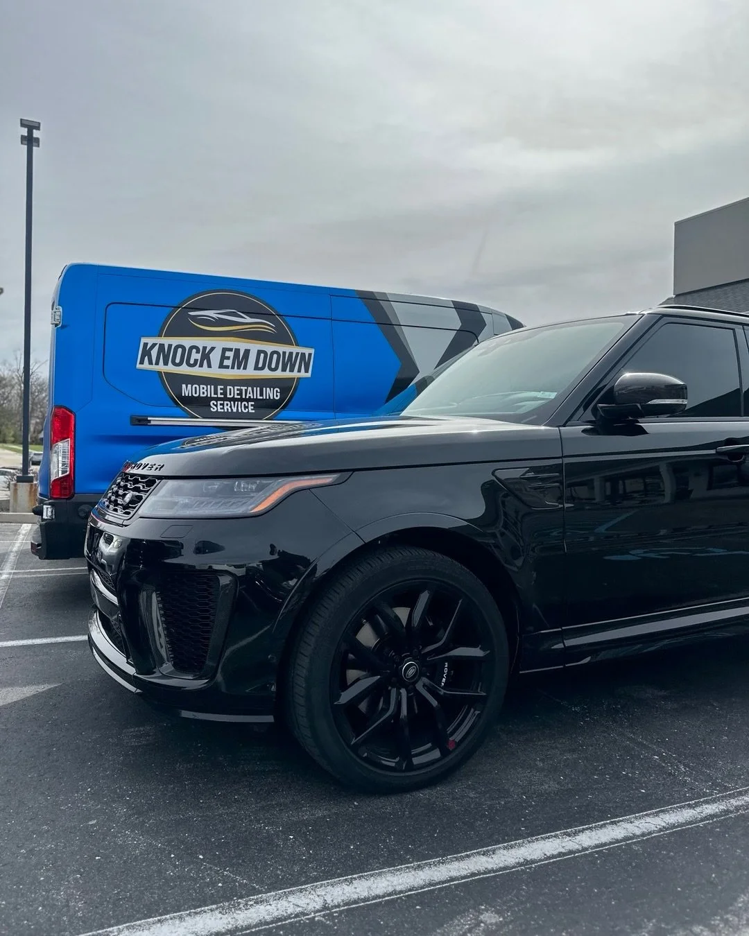 Worked on this Range Rover SVR today. I performed a full Level 4 detail on this vehicle last year, so this visit was about maintaining the condition and keeping everything looking the way it should. Full deep clean inside and out with attention to th