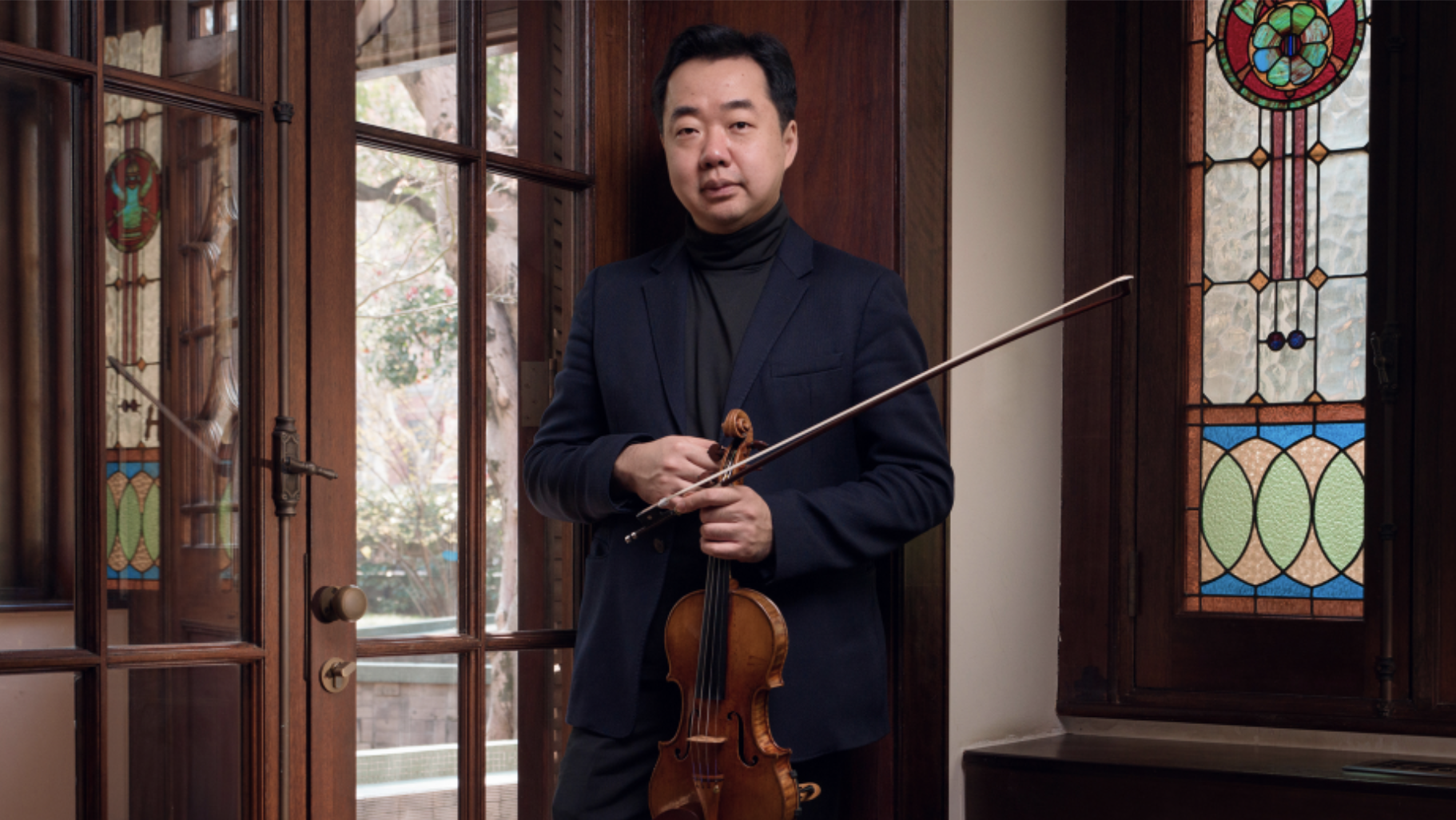 Ning Feng performs Tchaikovsky’s Violin Concerto with the London Philharmonic Orchestra