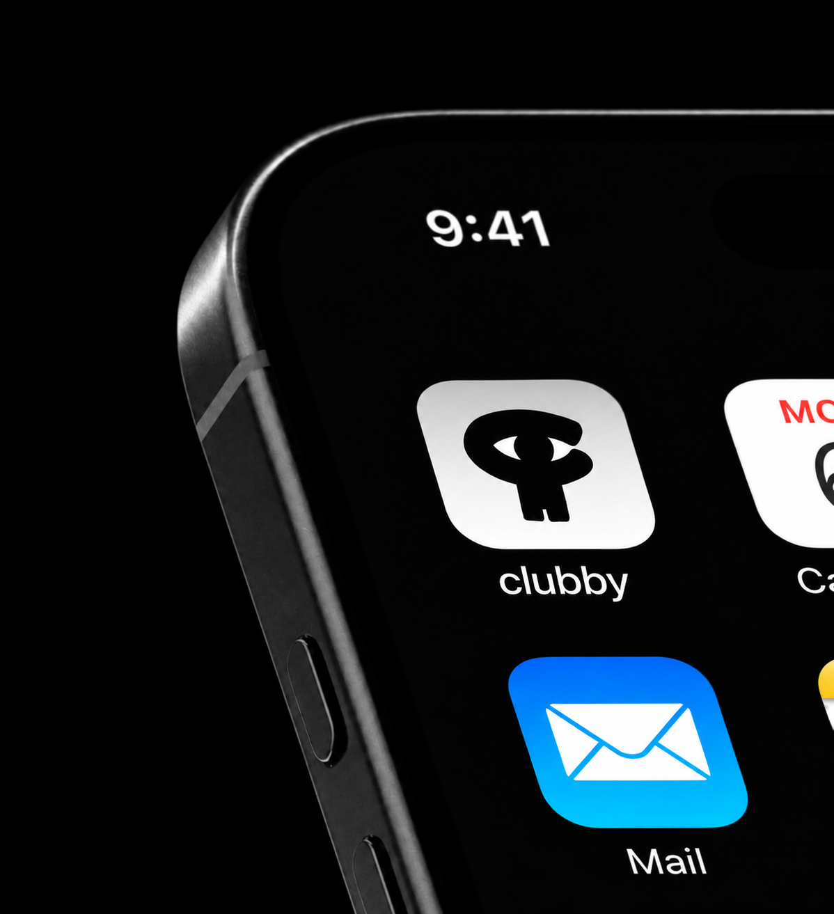 Primer plano de iPhone con app Clubby.png