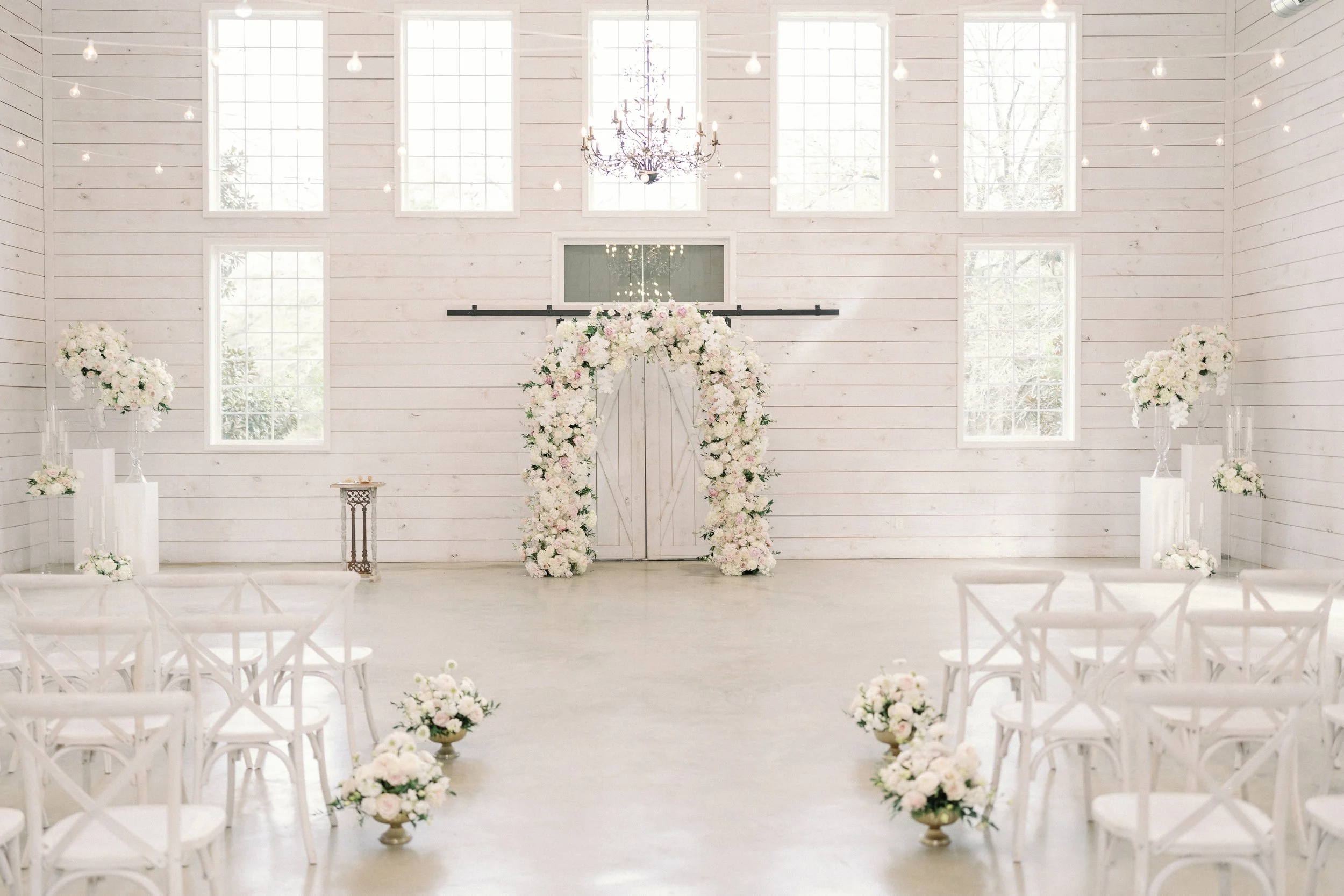 theestablishmentbarnweddingprt1-03836 (1).jpg