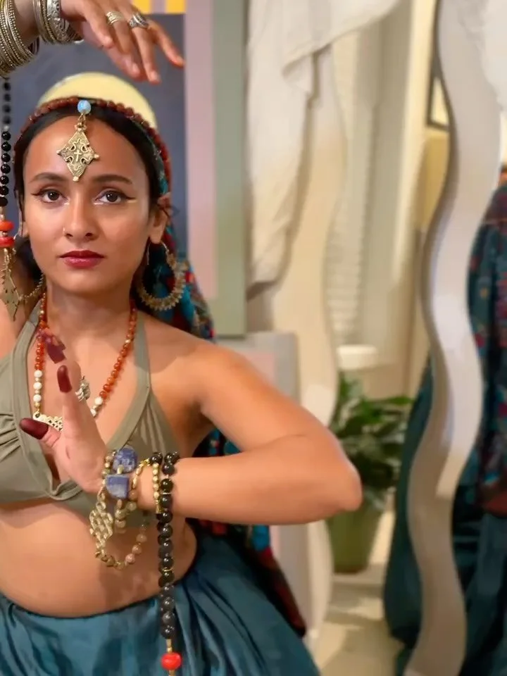 If you have been eyeing some of our pieces, this is the time!! 
Everything in the shop is 25% off till December 6th!!

👑 @amad.mahbub 

#thoughtfulgifts #dcbusiness #oneofakind