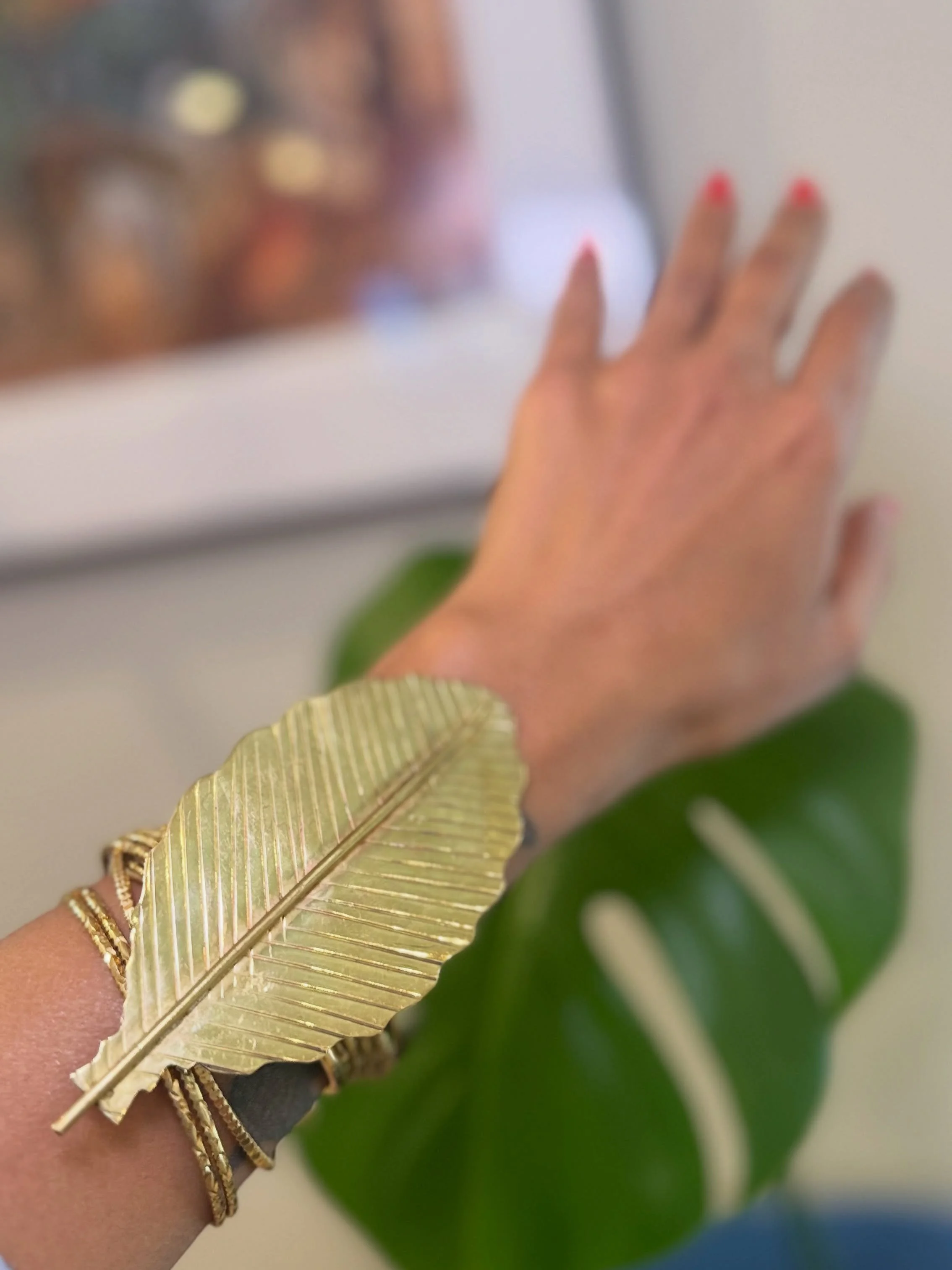 Solei Leaf Cuff. 

Hand made brass cuff - Kenya 🇰🇪 

#brassjewelry #madeinkenya #handmadejewelry #africanaccessories #ethiocraft