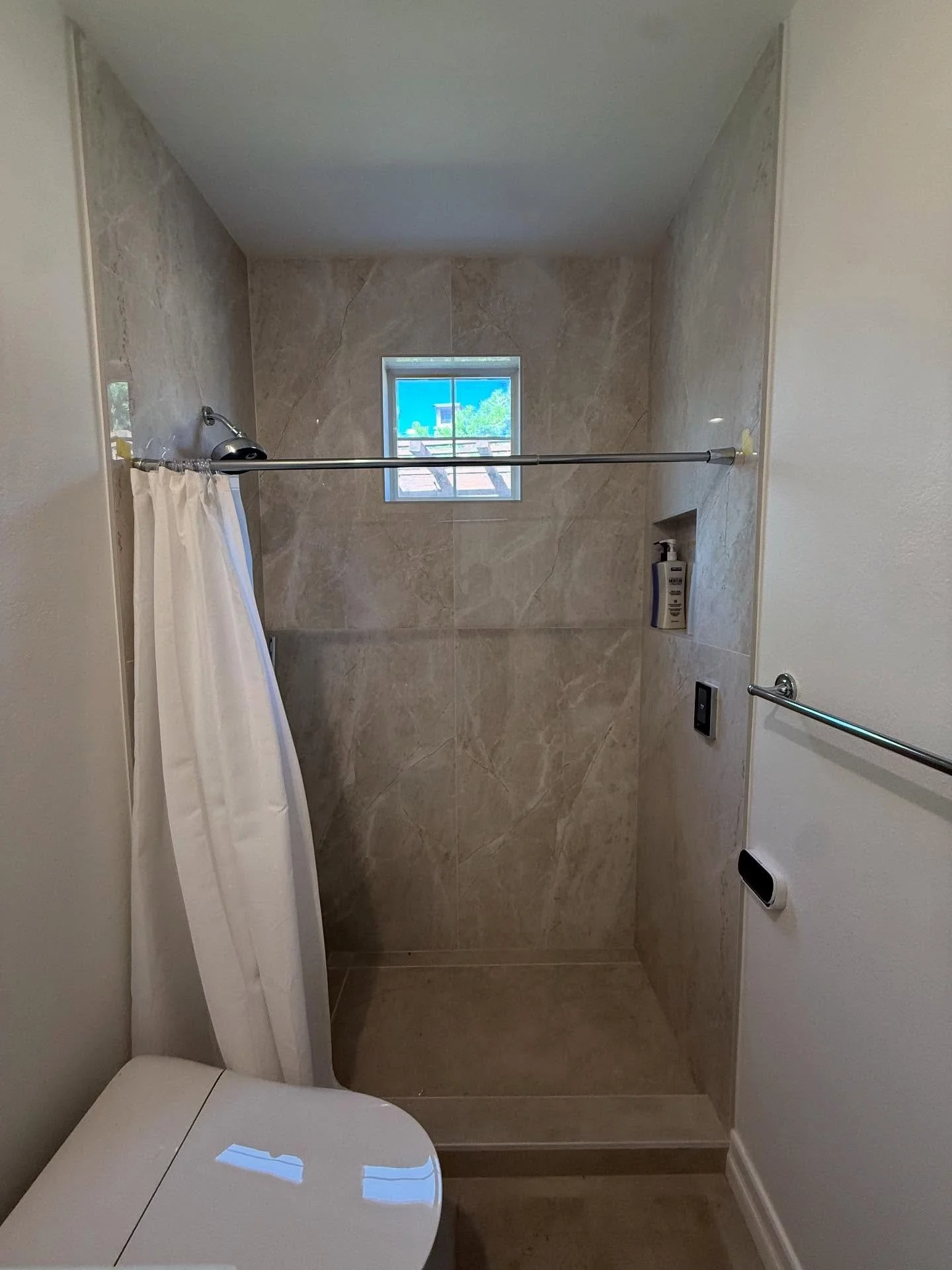 Another bathroom transformed into a functional, modern space our clients can truly enjoy. 🛁💡
Whether it’s a small refresh or a full remodel, we handle every detail—start to finish.
📲 Ready to love your bathroom again? Let’s desi