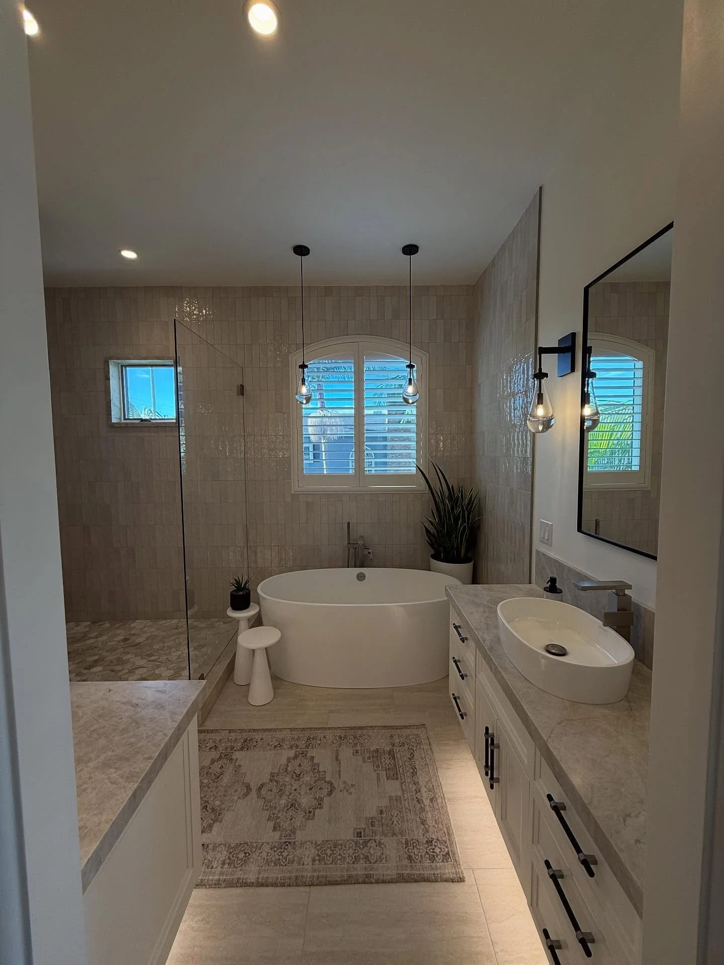 Another stunning bathroom renovation completed! Our client couldn&rsquo;t be happier.

#BathroomRenovation
#BeforeAndAfter
#DreamBathroom
#HomeTransformation
#BathroomGoals
#InteriorInspo
#BathroomDesign
#LuxuryBathroom
#ModernBathroom