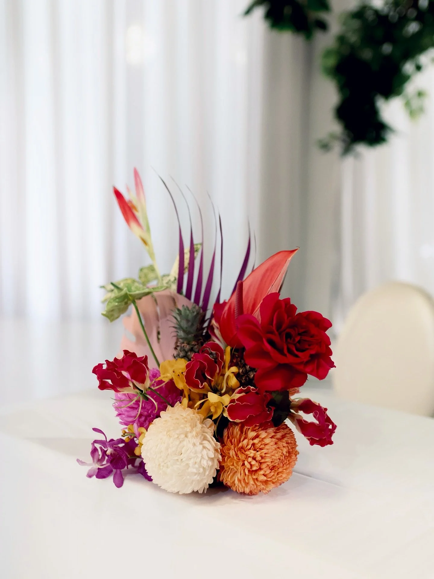 Tropic like it&rsquo;s hot 🔥This bold, beachy arrangement brings the heat with exotic blooms and vibrant vibes ☀️

Contact for inquiries via: 
Email: hello@HTstudioau.com 
Phone: 0451602272
Instagram: htstudioau
Facebook: htstudioau24 

💚 HTS
