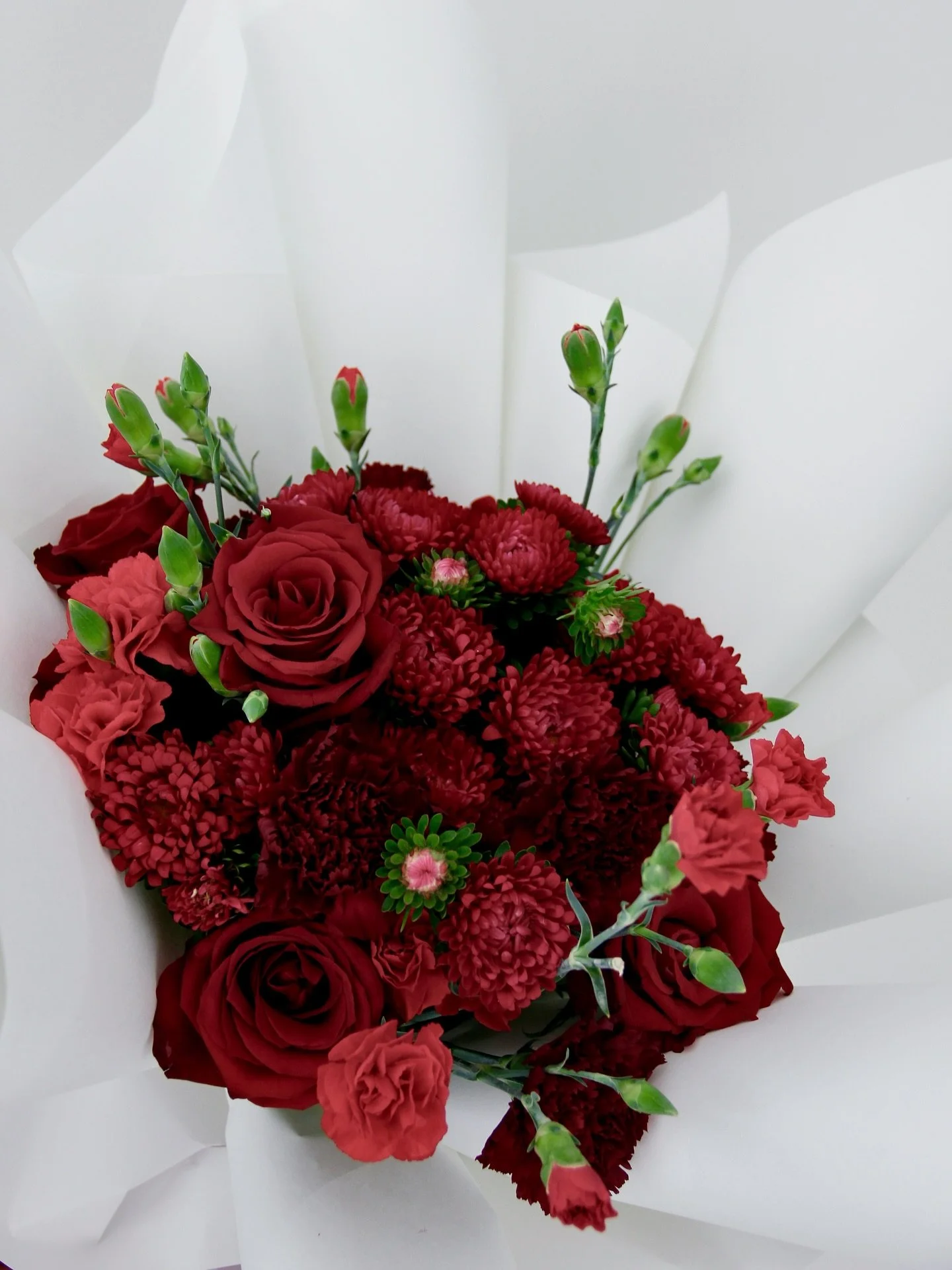 Custom bouquet, inspired by a photo and a brief: Red and Moody ❤️🌹

Contact for inquiries via: 
Email: hello@HTstudioau.com 
Phone: 0451602272
Website: www.htstudioau.com
Instagram: htstudioau
Facebook: htstudioau

💚 HTS