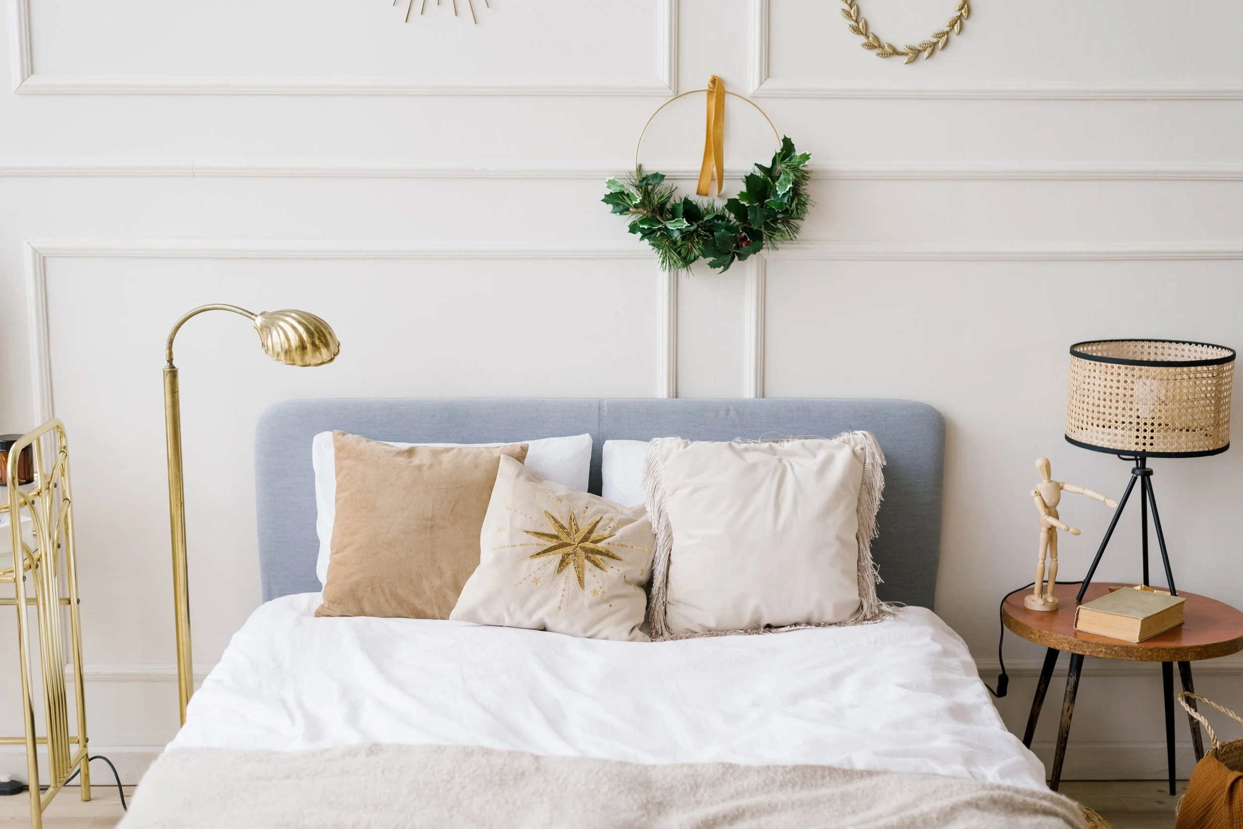 traditional wall panelling