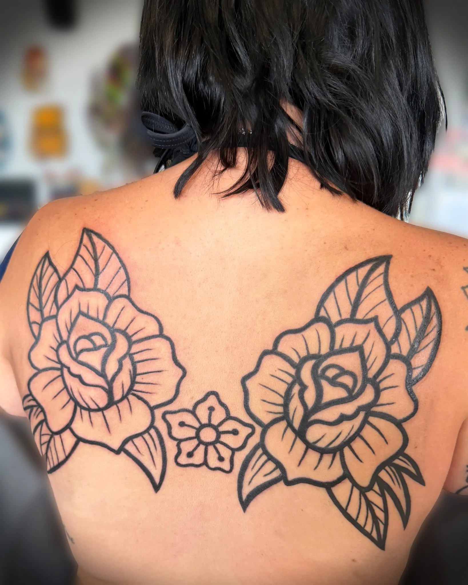 We did some more work on these roses for Bre, and we&rsquo;re loving how they&rsquo;re coming together! 🌹

This is a style we&rsquo;d really like to do more of, so if you&rsquo;ve been thinking about getting something similar, **bring us your ideas!