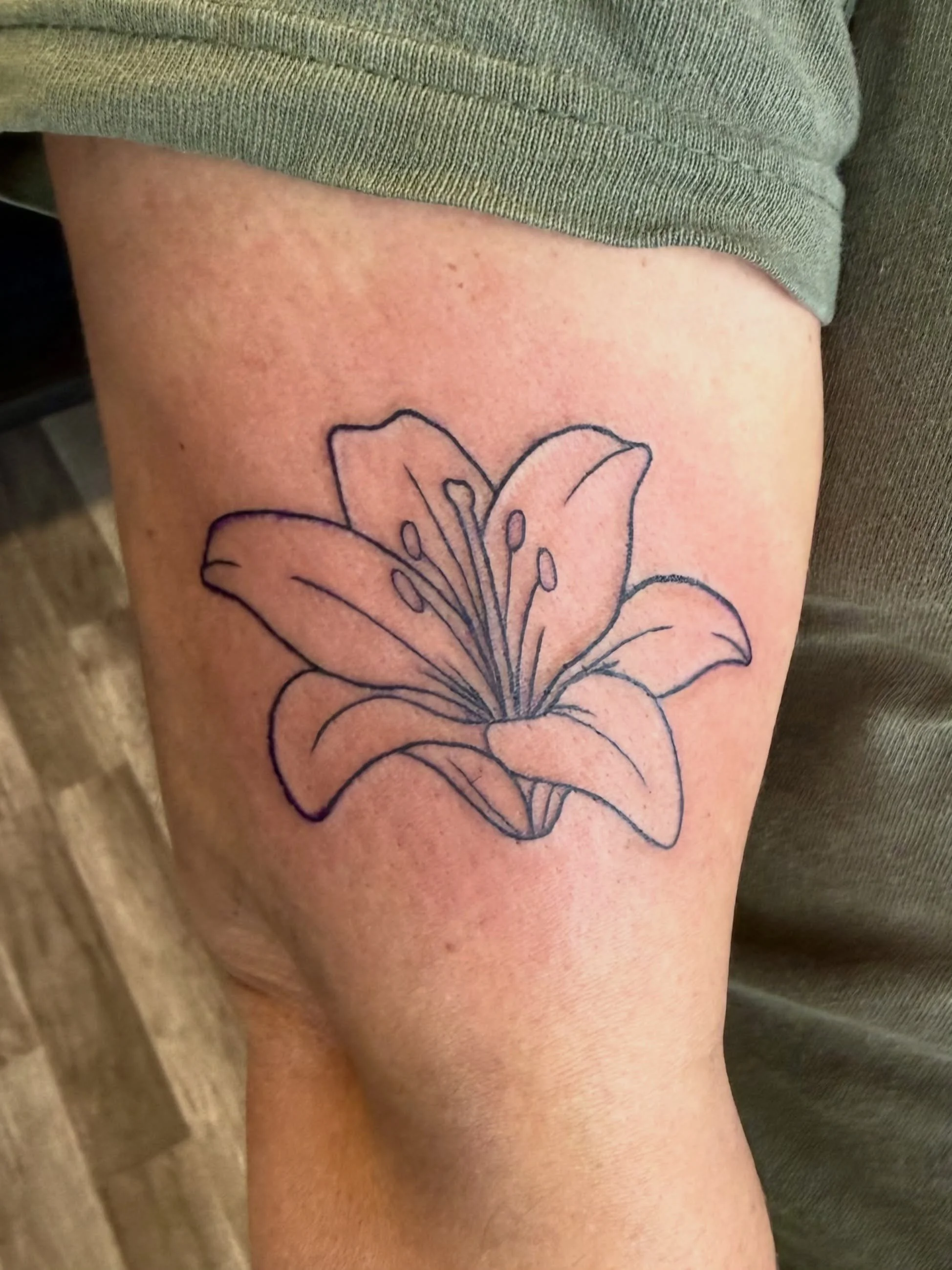 Some lovely walk-ins from the middle of the week ☺️ 

#tattooapprentice #tattooartists #owasso #oklahomaartist #oklahomatattoo