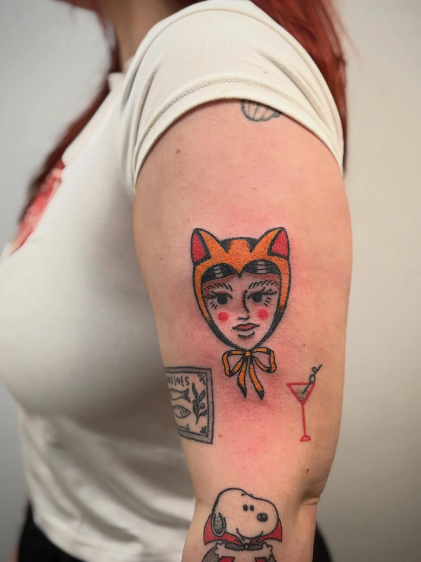 Cat lady head form my flash!! @supertouchtattooparlour 

#handpoke #handpoketattoo #tattoo #traditionaltattoo #tattooidea