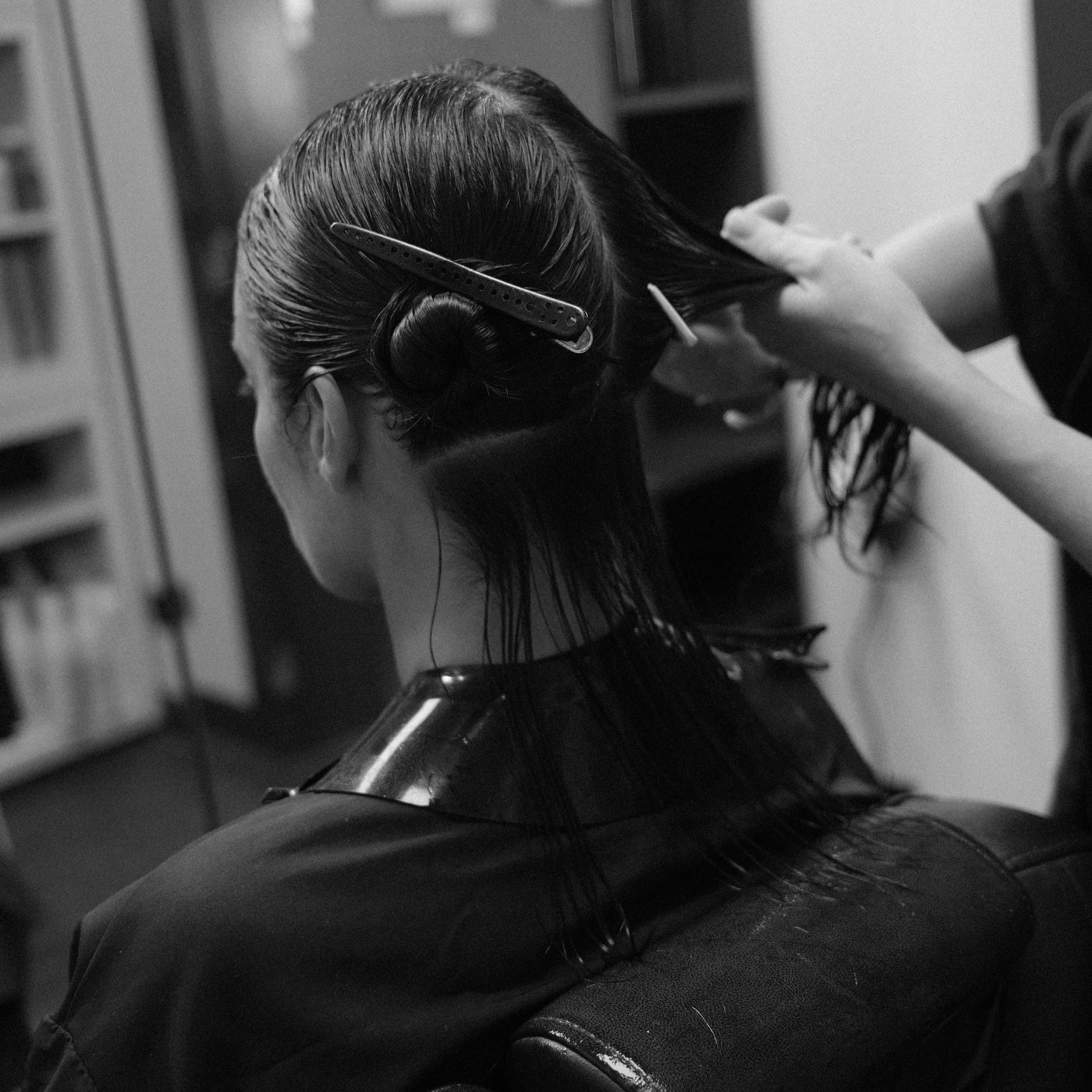 One-to-one personalised haircut with an independent stylist at Minds & More