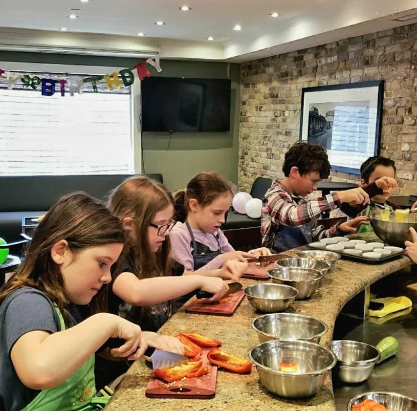 Introduction to Cooking (Grades 4 - 8) ; 4 Weeks (10-8 thru 10-29)