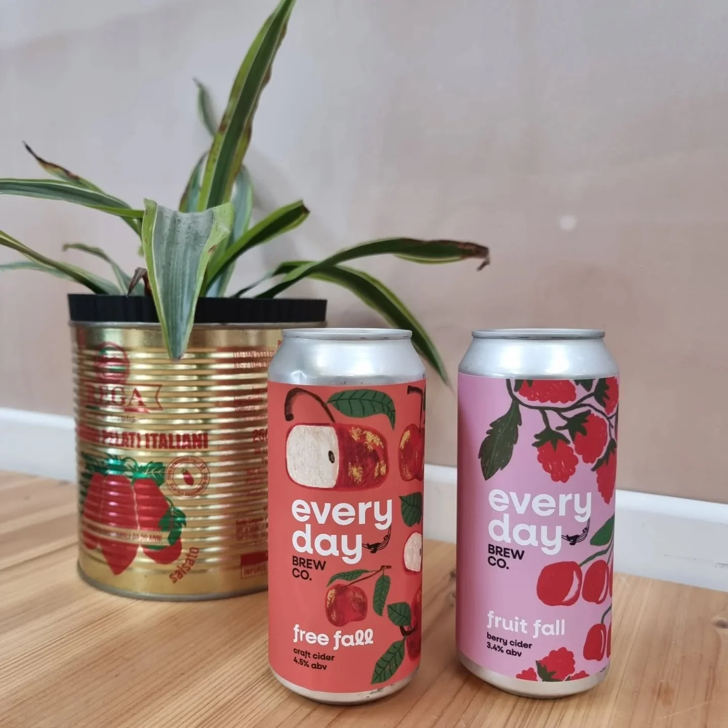 Introducing our new line of Everyday cans! Stay tuned for more, what beers would you love to see? 🍻

#taproom #drinklocal #sussex #cider