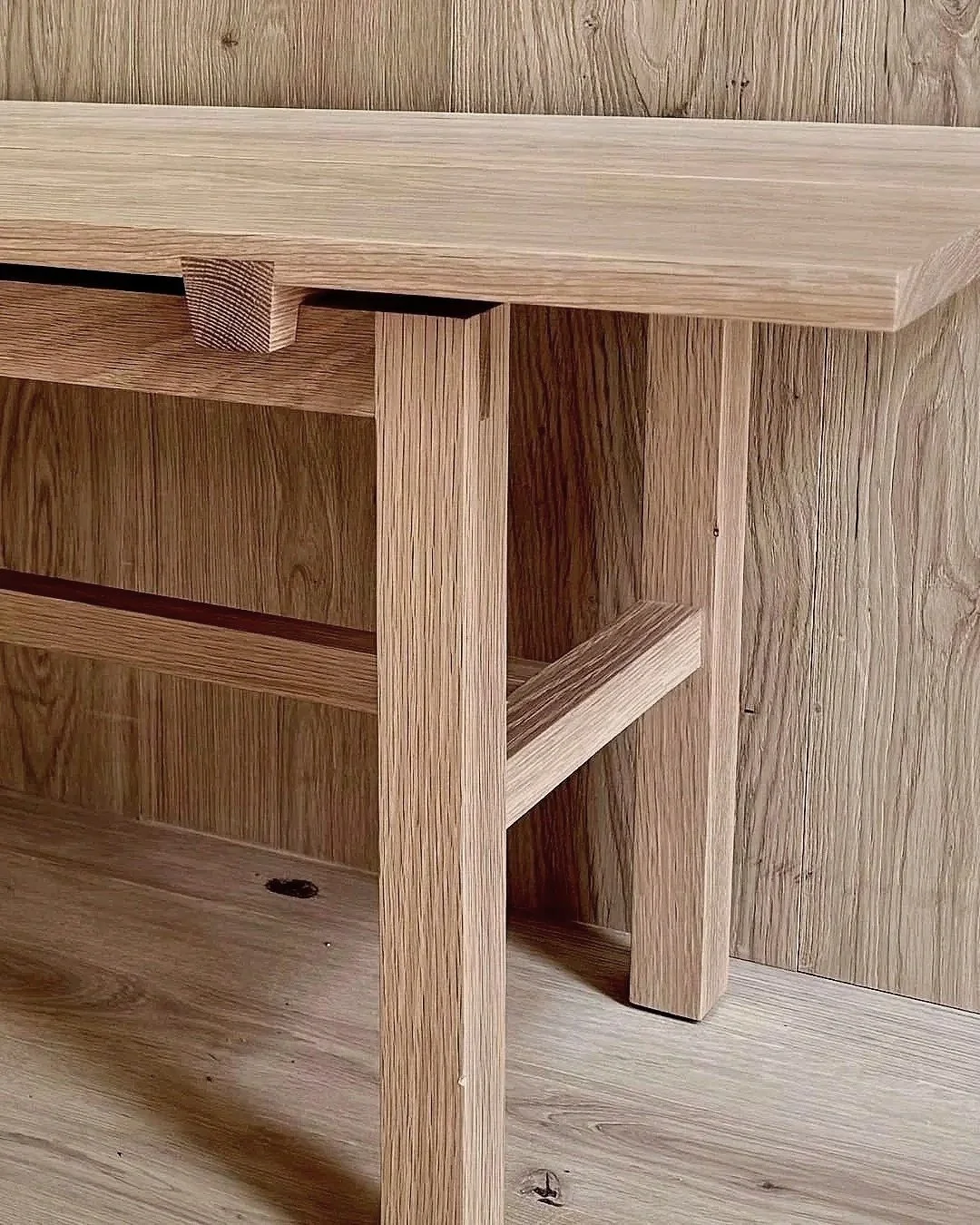 Japanese dovetail bench