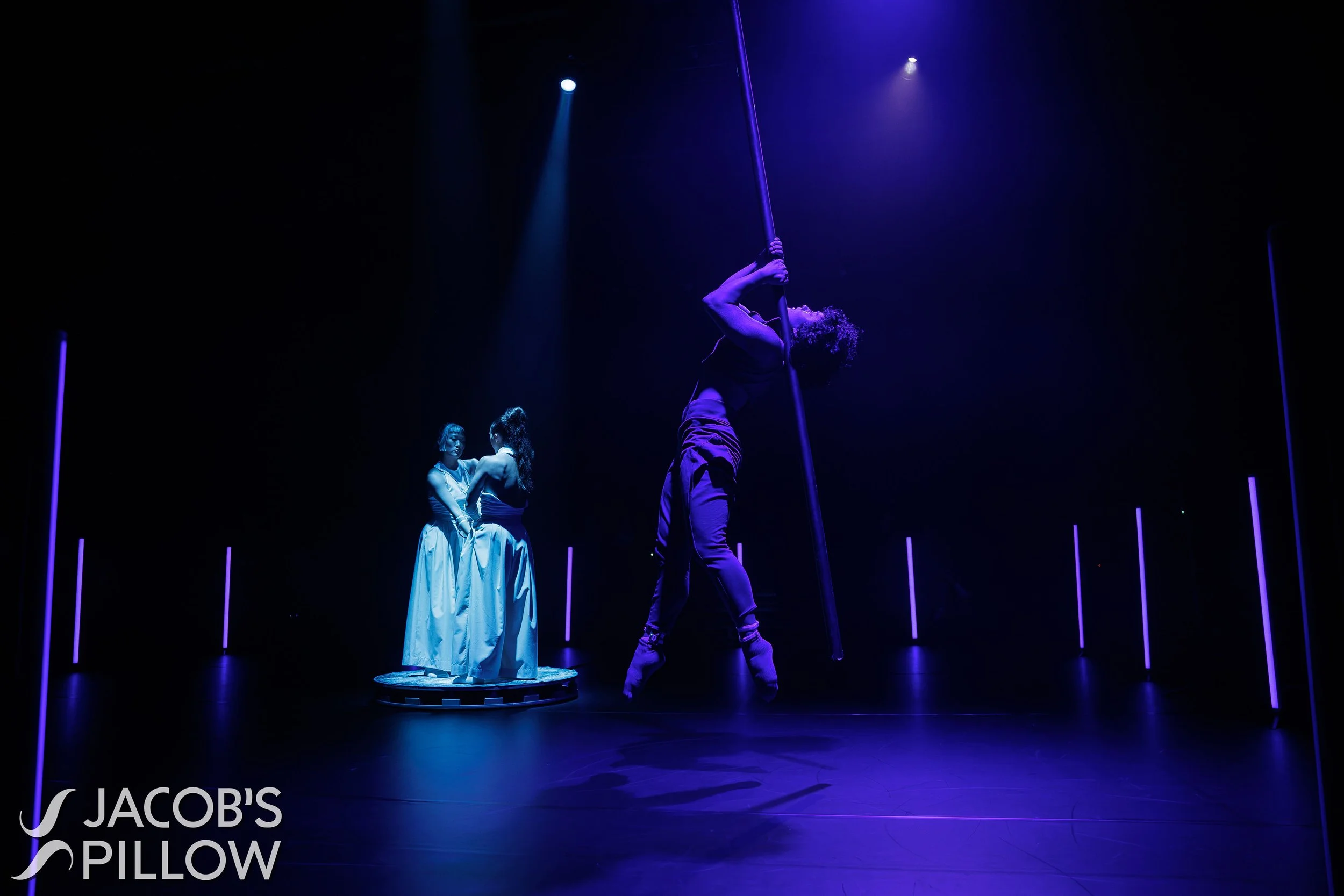 Ilya Vidrin’s Proxies, Doris Duke Theatre at Jacob’s Pillow Dance Festival 2026. Photo by Jamie Kraus, courtesy of Jacob’s Pillow. 