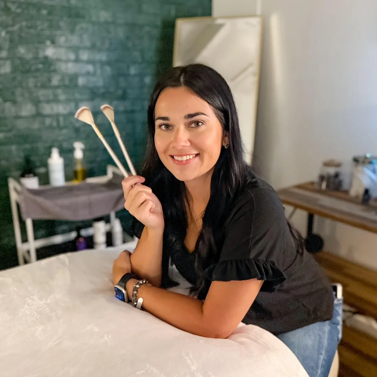 Taylor, your estie bestie, hanging out in her room at The Sanctuary Spa.