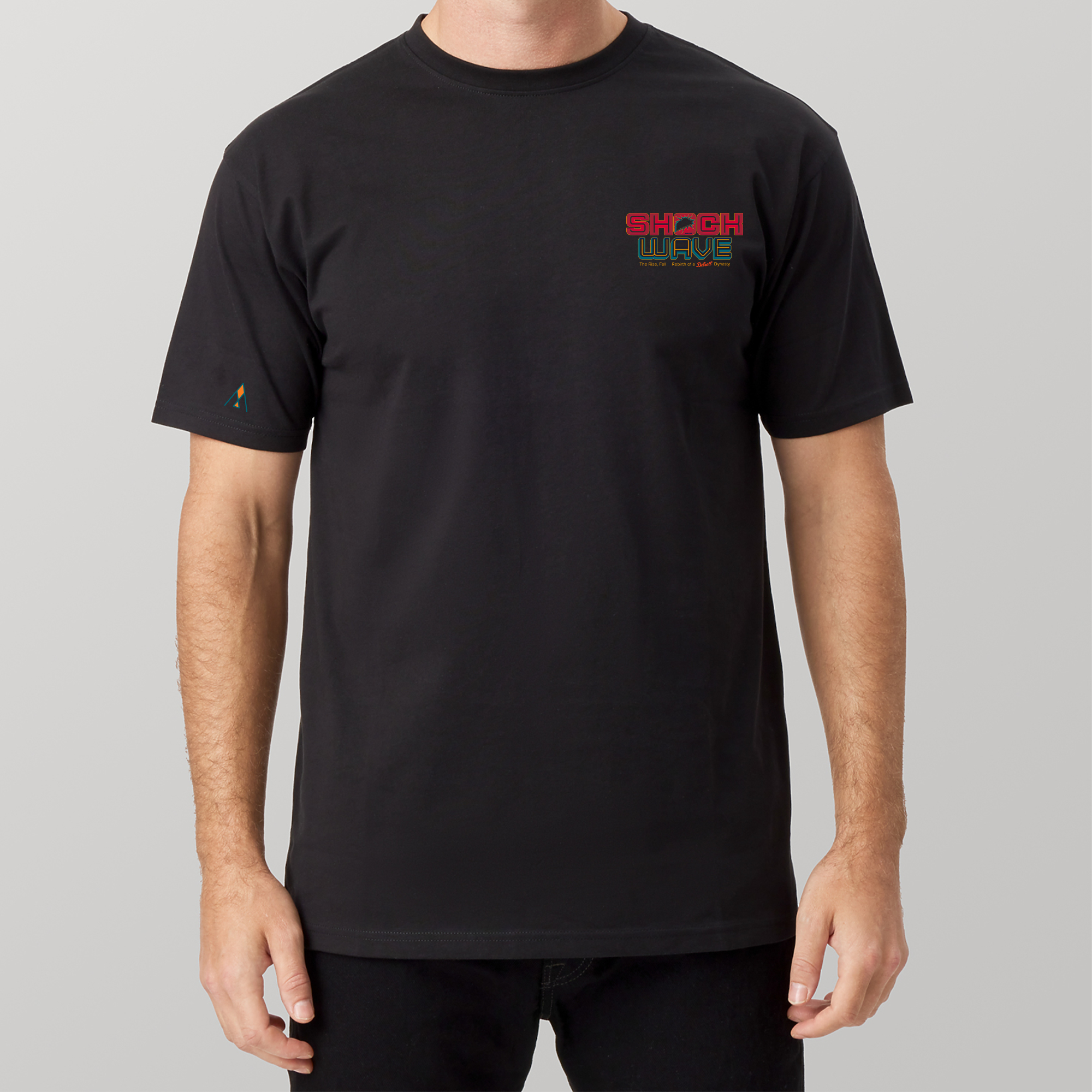 black tee.png