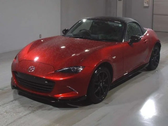 red mx5 roadster 2023