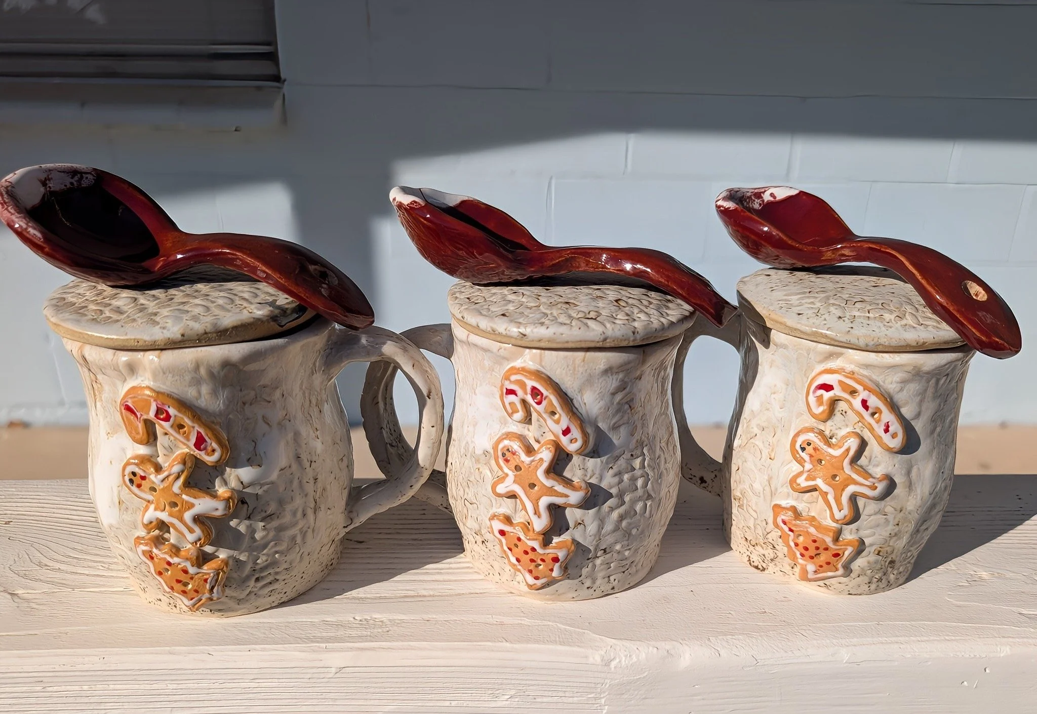 Two weeks from yesterday, I will have these beauties available for sale at the Sunrise Beach Sip and Stroll at McNair Park! 

Still warm from the kiln right here...