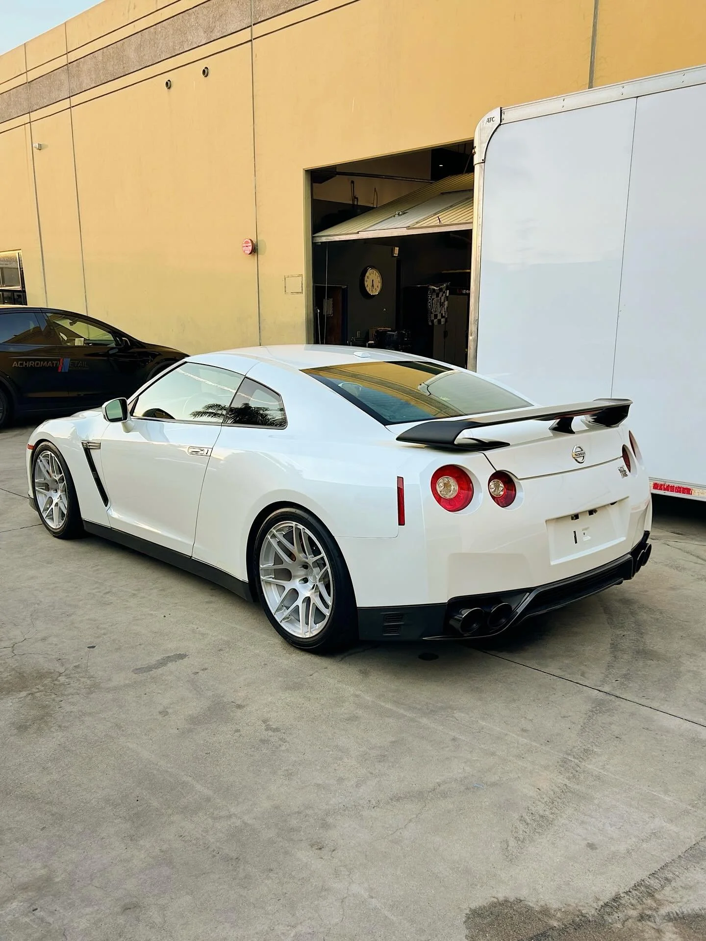 someone bring me a r33 
hako, r32, r34, r35 &mdash; done 🏁