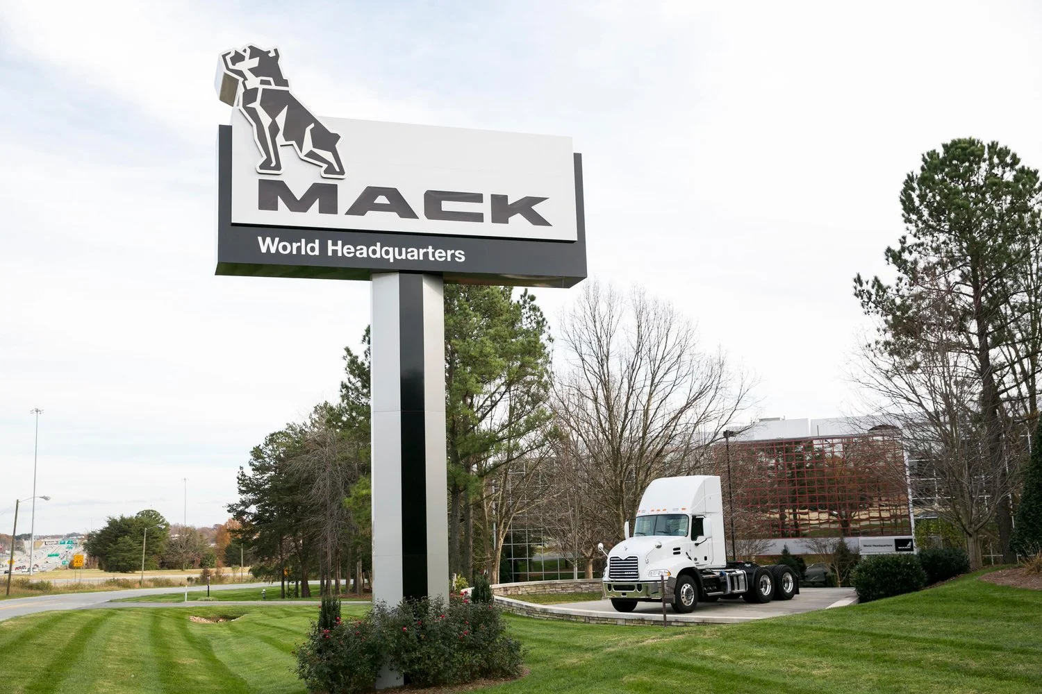 Mack - Exterior Signage