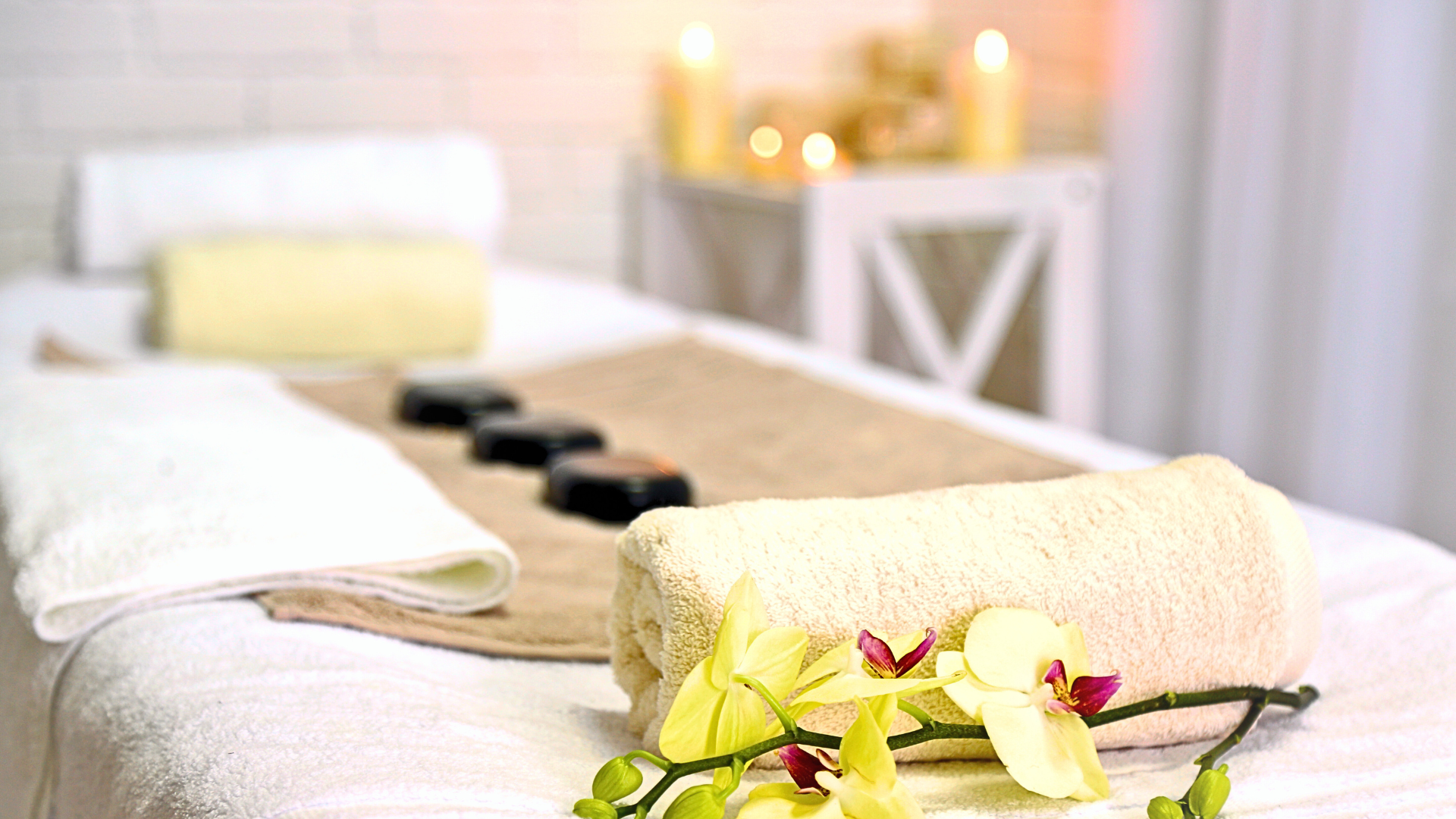 Neck & Shoulder Massage - 15 mins