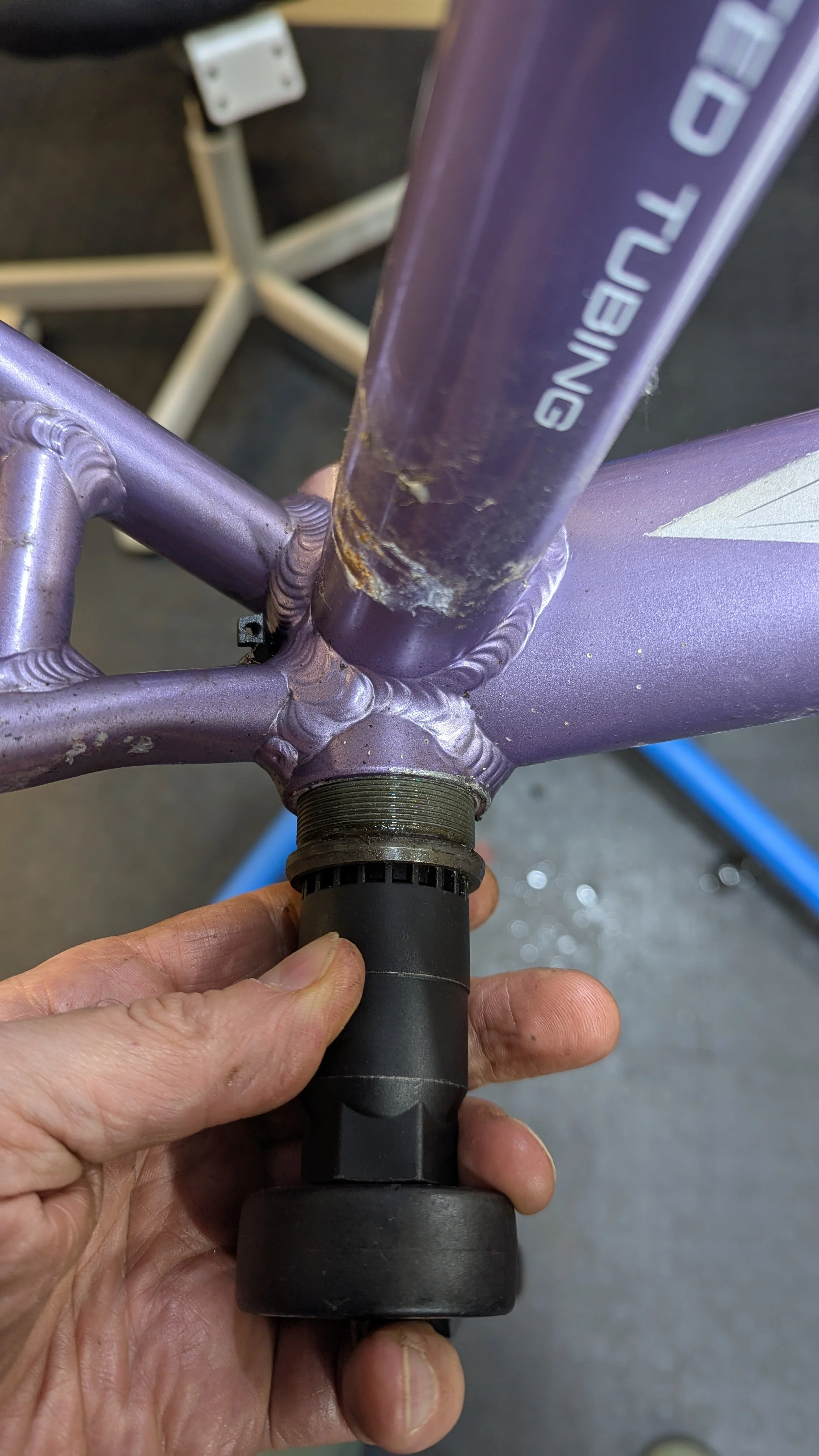 Fitting a square taper bottom bracket