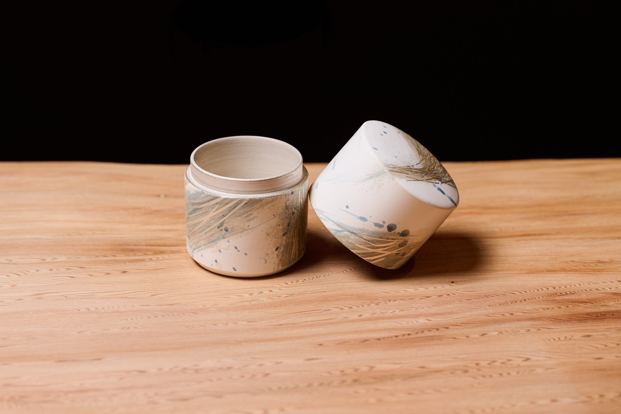 SILVER LACQUER TEAWARE “TAMAYURA” lid open.jpg