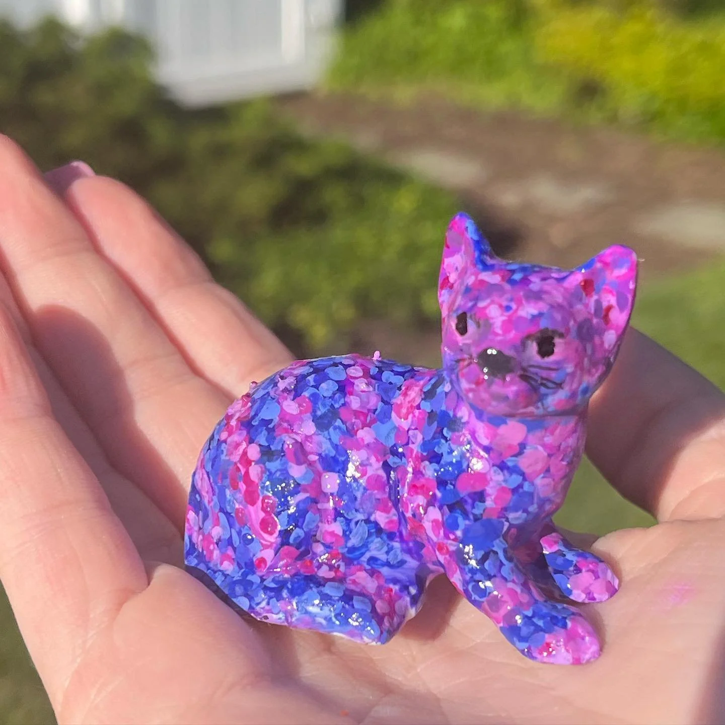 i painted this ceramic kitty
