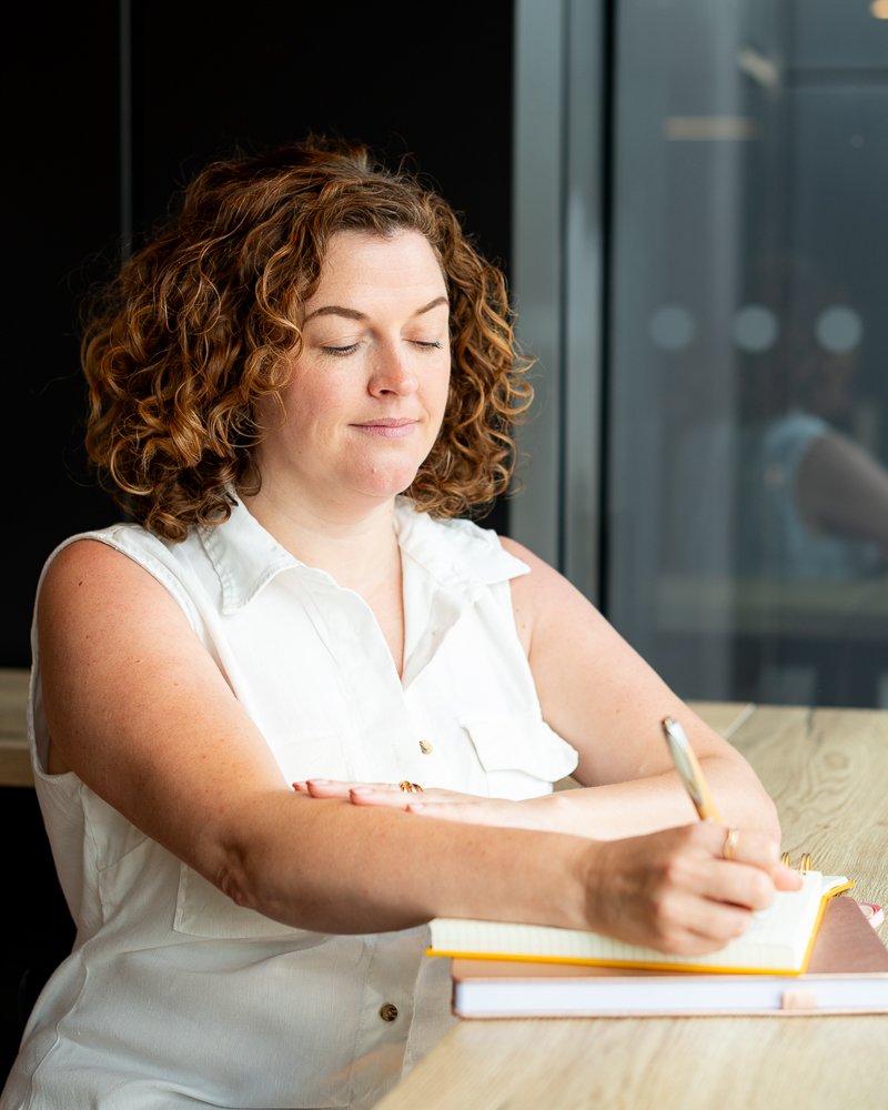 What Does a Bookkeeper Do? (And Why It’s So Much More Than Recording Receipts)