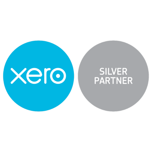 Two circles: the left is blue with xero in white, the right is gray with SILVER PARTNER in white.