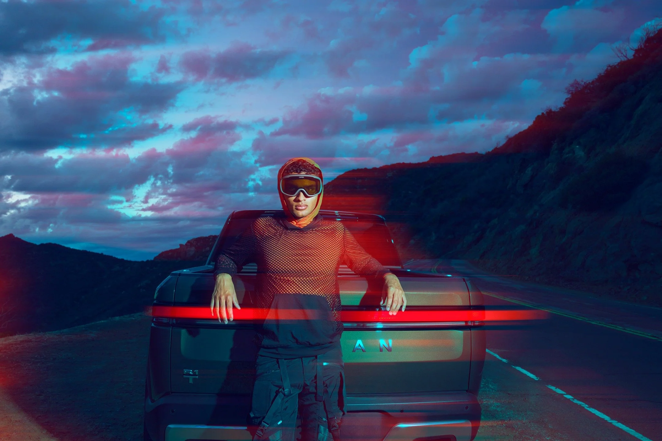 Rivian R1T
@linkcreativecompany @nate047 @lisa.linke 

styling: @sisterstyling
talent: @mason_reynolds_14
.
.
.
#rivian #rivianr1t #riviantruck #rivianofficial #carphotography #lifestyle #automotive #automotivephotography #linkcreativecompany #severi