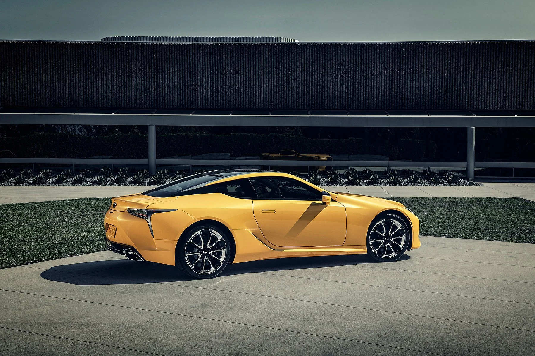 2019_Lexus_LC_500_Inspiration_Concept_007_v3_fnl.jpg