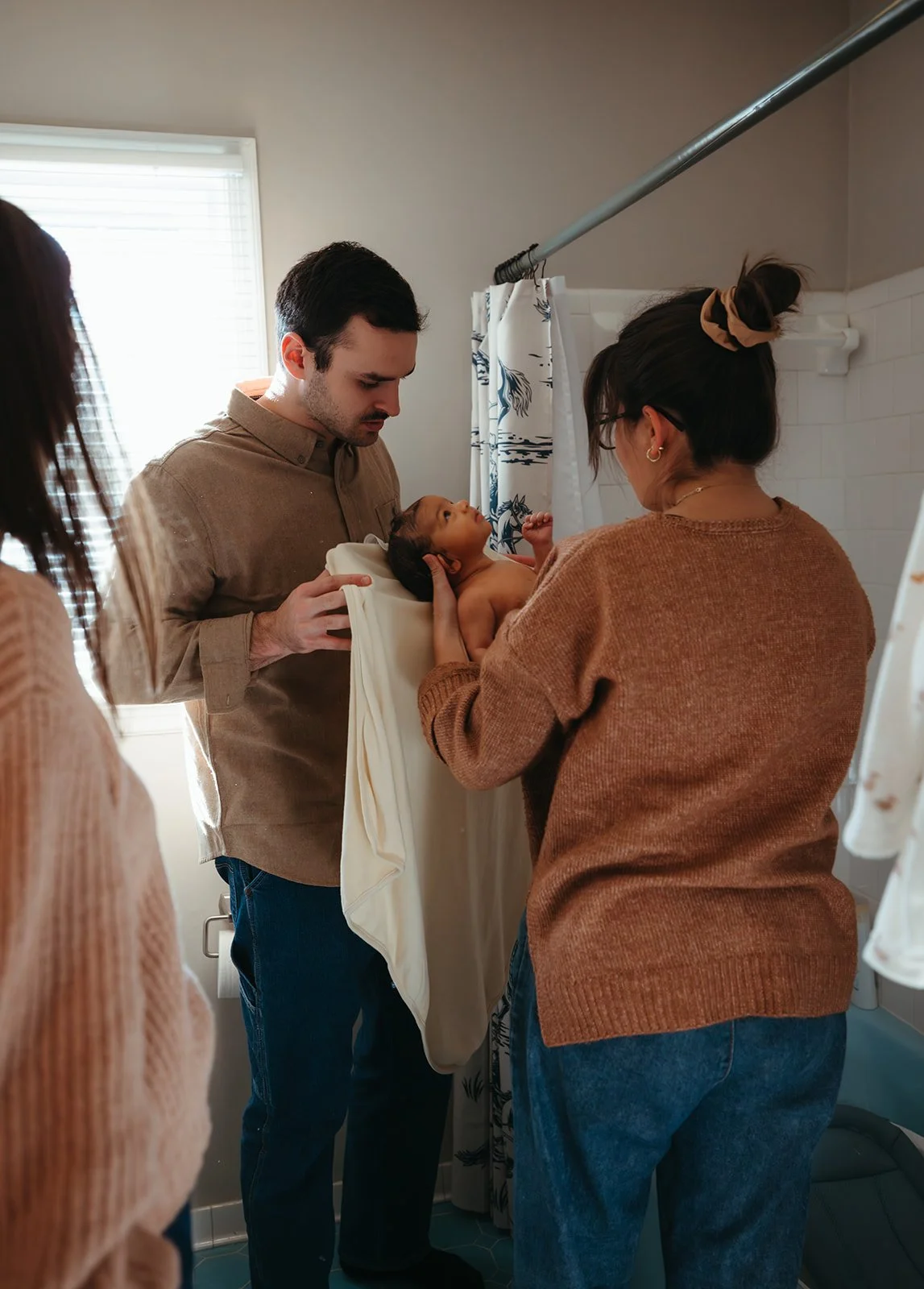 6 Easy Ways to Connect With Your Partner After Baby