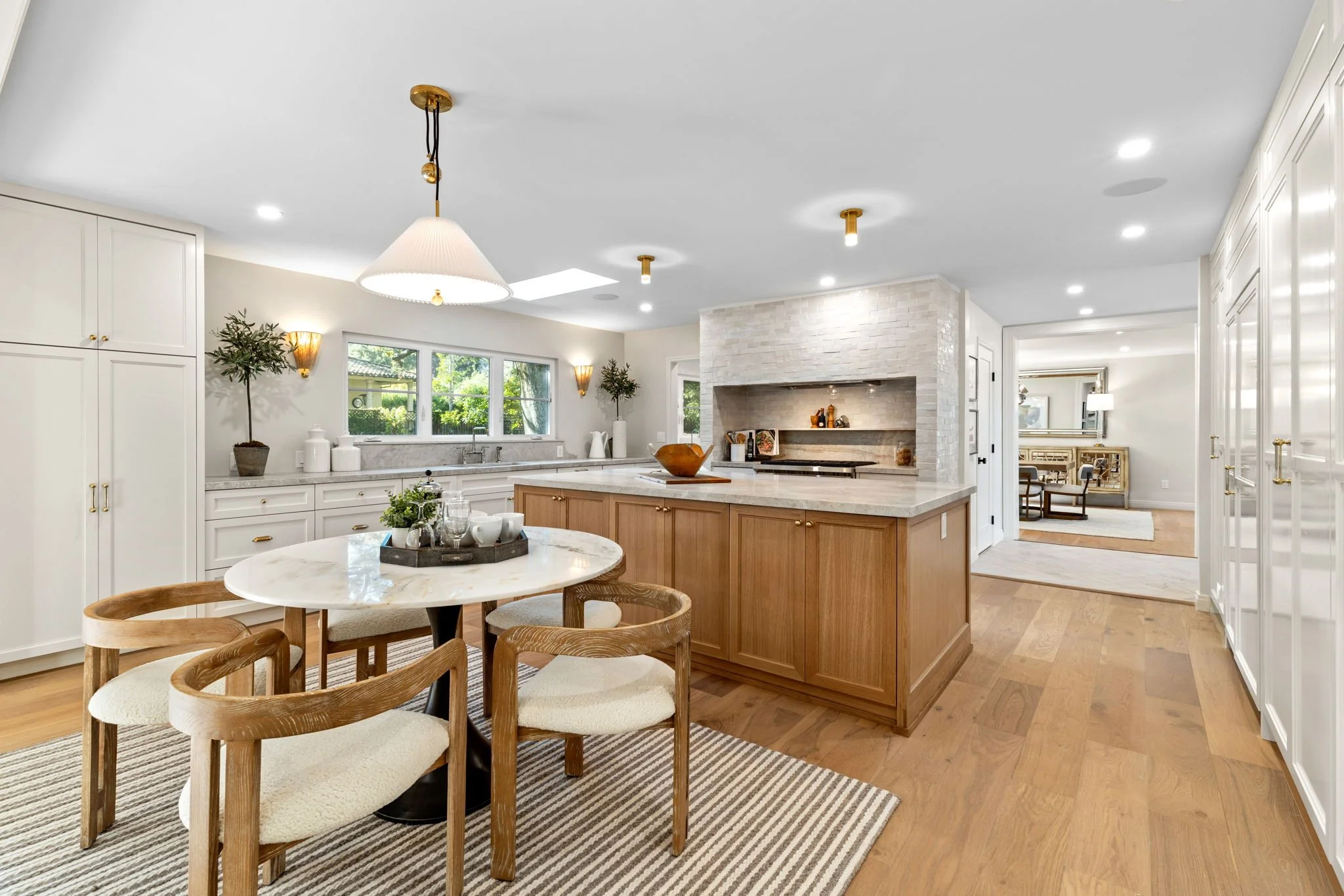 16-web-or-mls-So Gold Photo-13.jpg