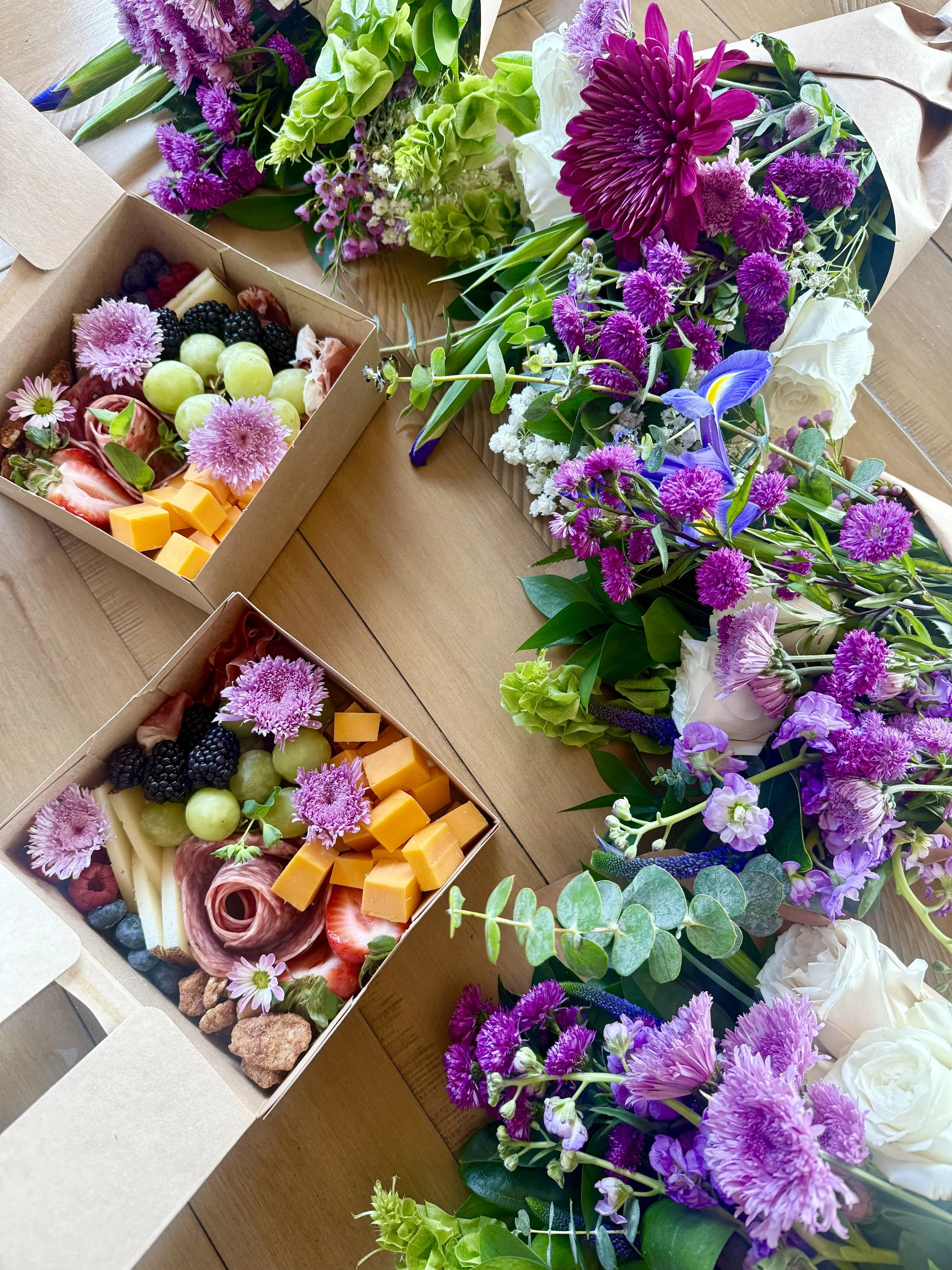 charcuterie-bouquet-gift-open-boxes.jpeg