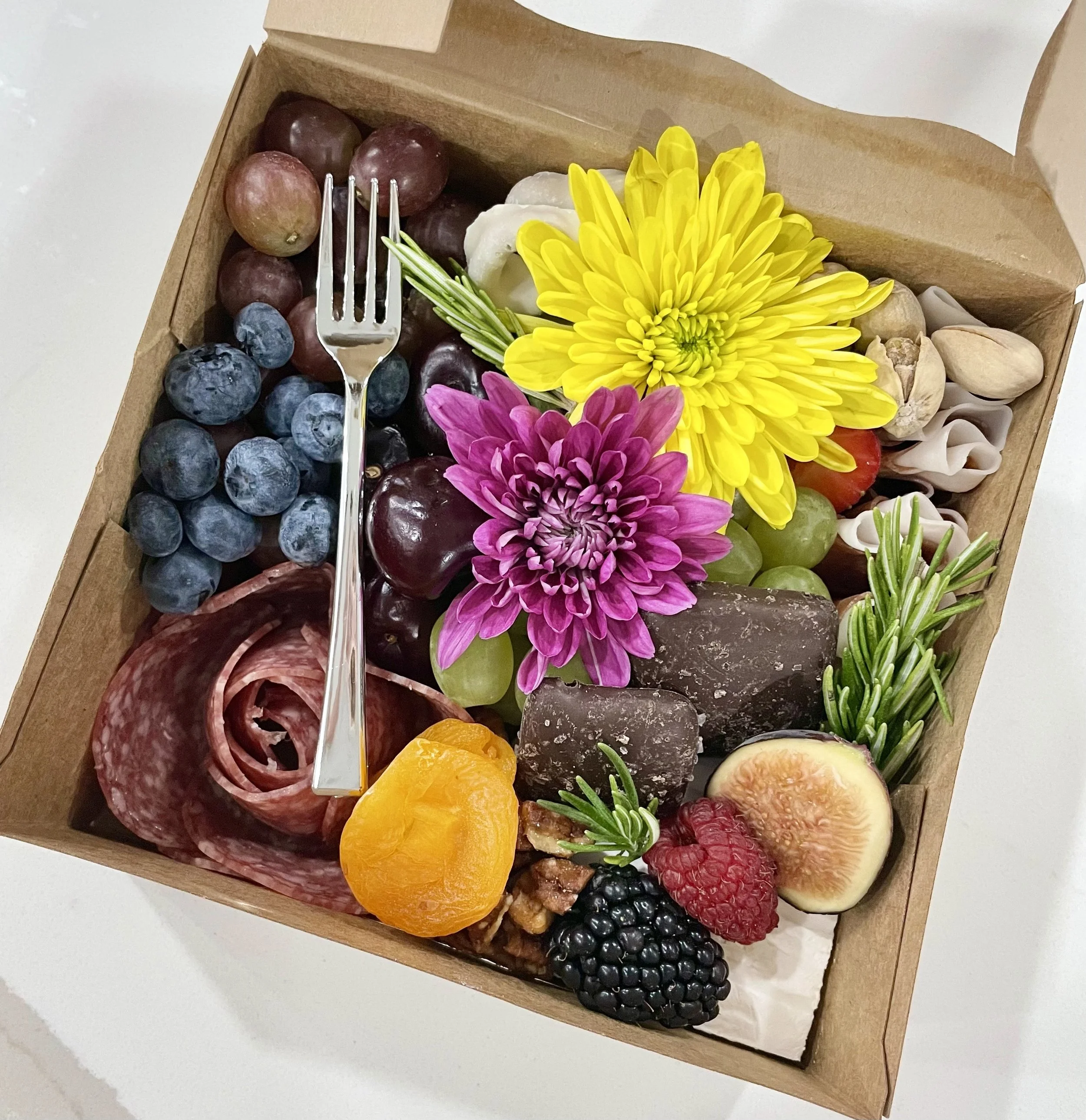 individual-charcuterie-box-mums-salami-rose.jpeg
