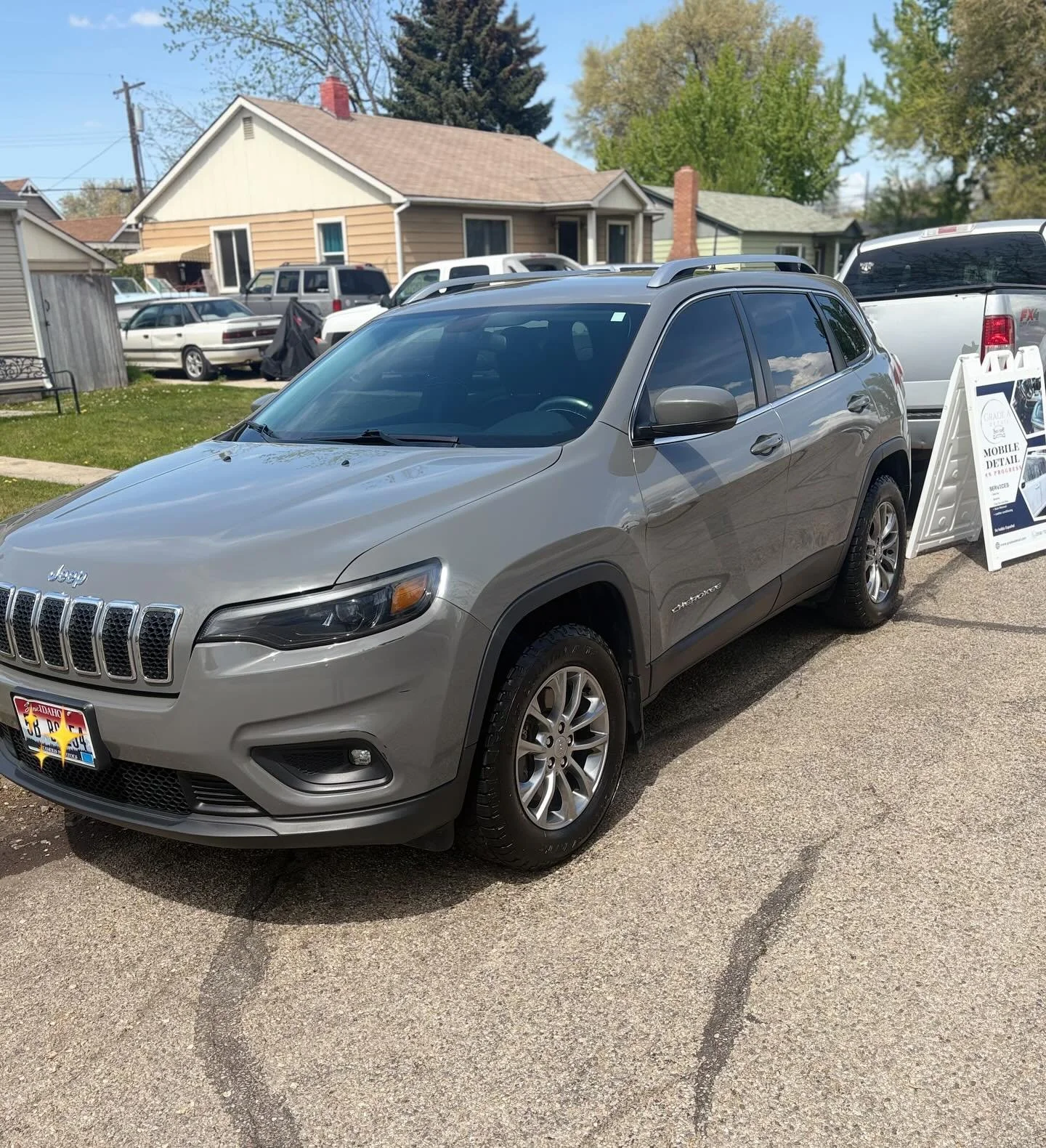 We come to you ‼️

Book your mobile detail at your convenience ❗️

www.gradeadetail.com 

#mobiledetailing #autodetailing #detailing #boisedetailing #exterior #interior #wax #protection #boise #sunvalley #idaho