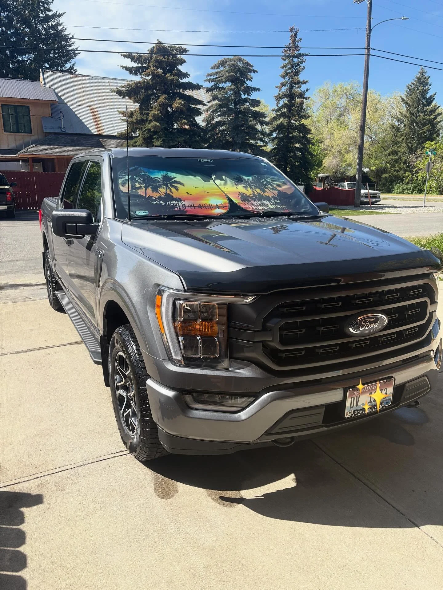 Summer vibes🔥 

Book your Detail with Grade A! 

Quality overall!! 

#mobile #mobiledetailing #detail #detailing #auto #detailingcars #truck #shine #bellevue #idaho #boise #idaho