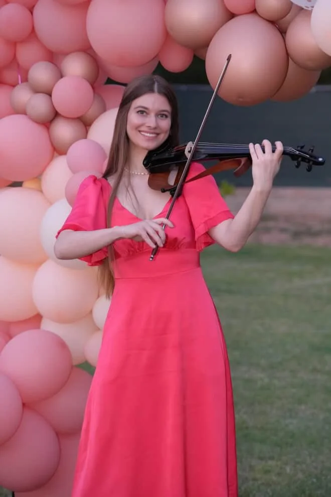 arizona-elegant-violinist-wedding.jpeg