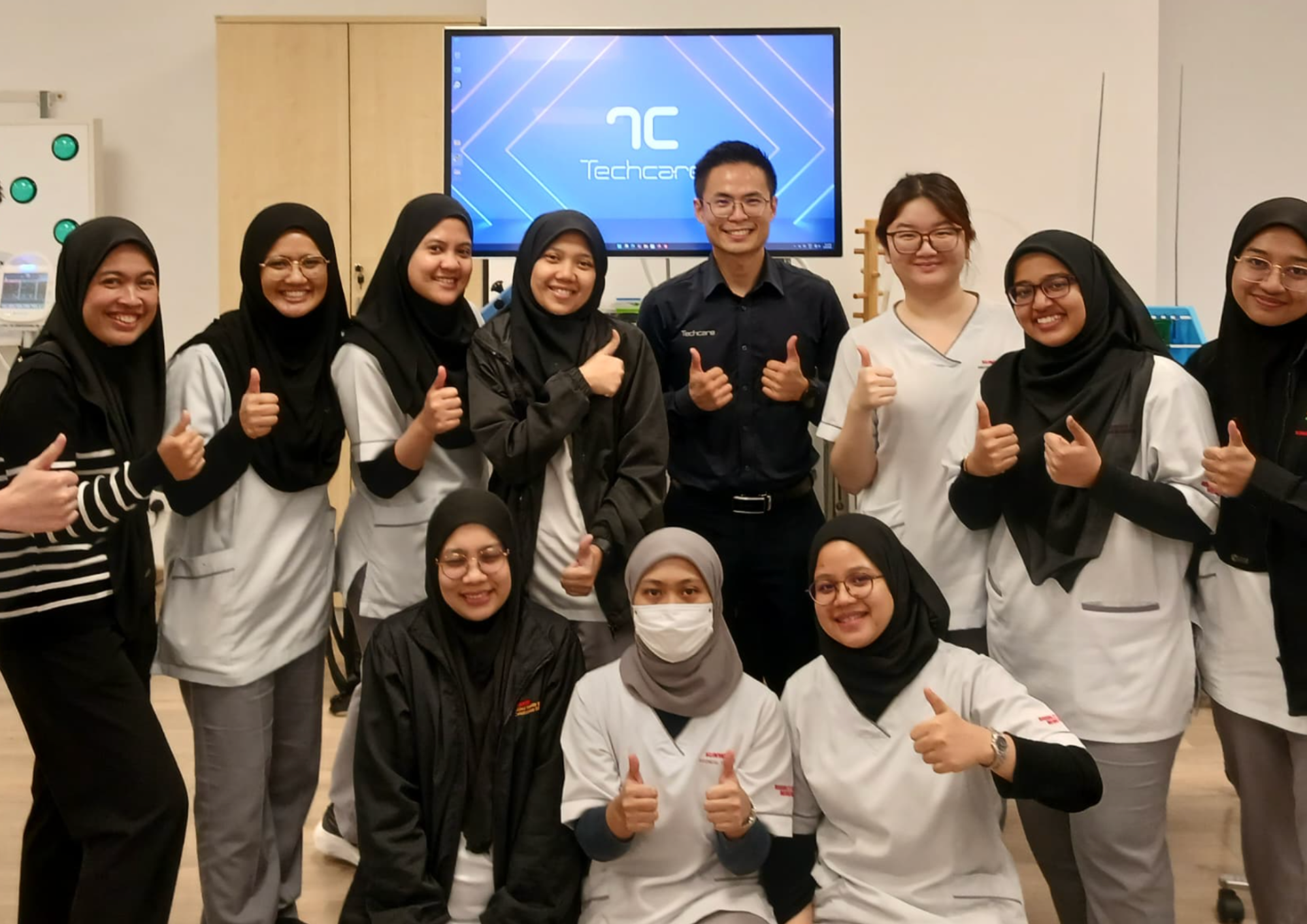 Dr-Khor-Kang-Xiang provide training for professionals